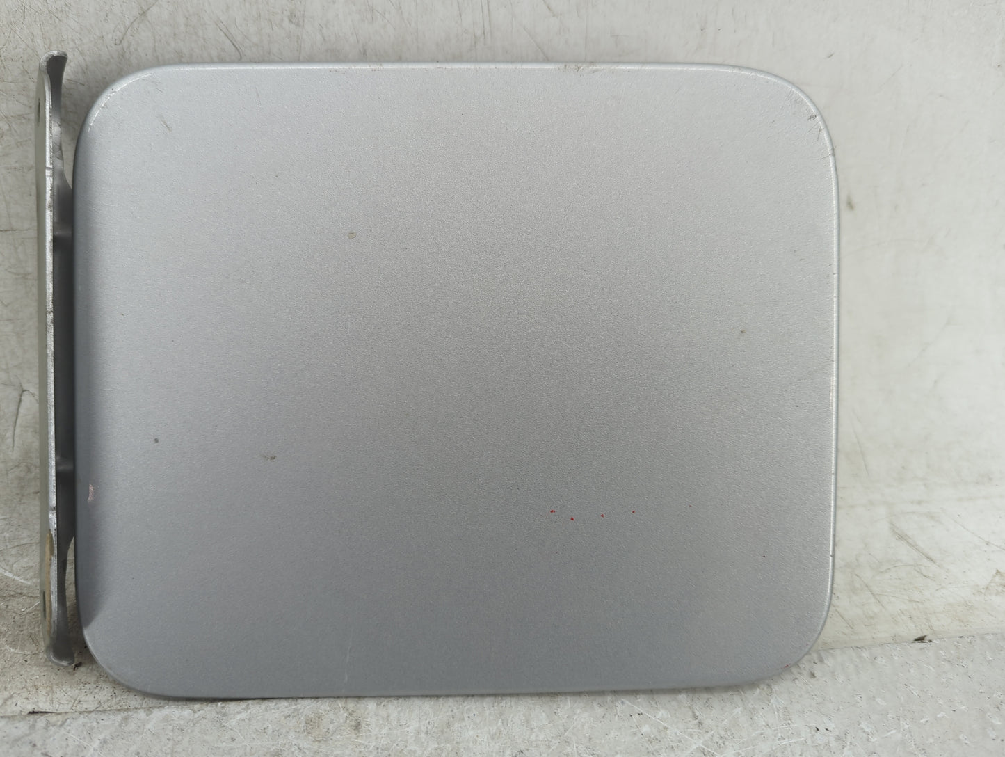 2017 Nissan Versa Fuel Tank Door Lid Gas Tank Silver - Oemusedautoparts1.com