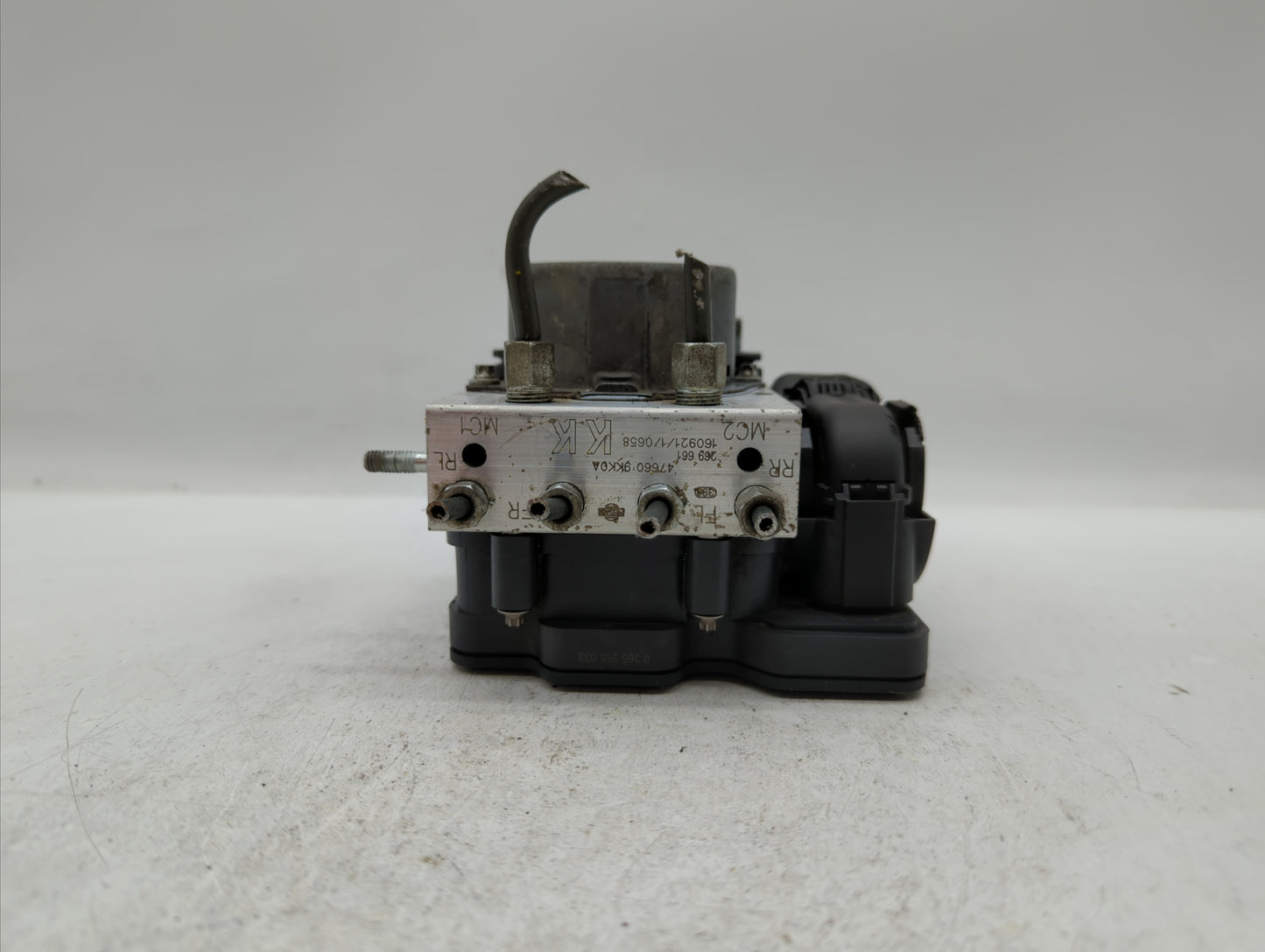 2015-2019 Nissan Versa ABS Pump Control Module Replacement P/N:47660 9KS0A 47660 9KL0A Fits Fits 2015 2016 2017 2018 2019 OE