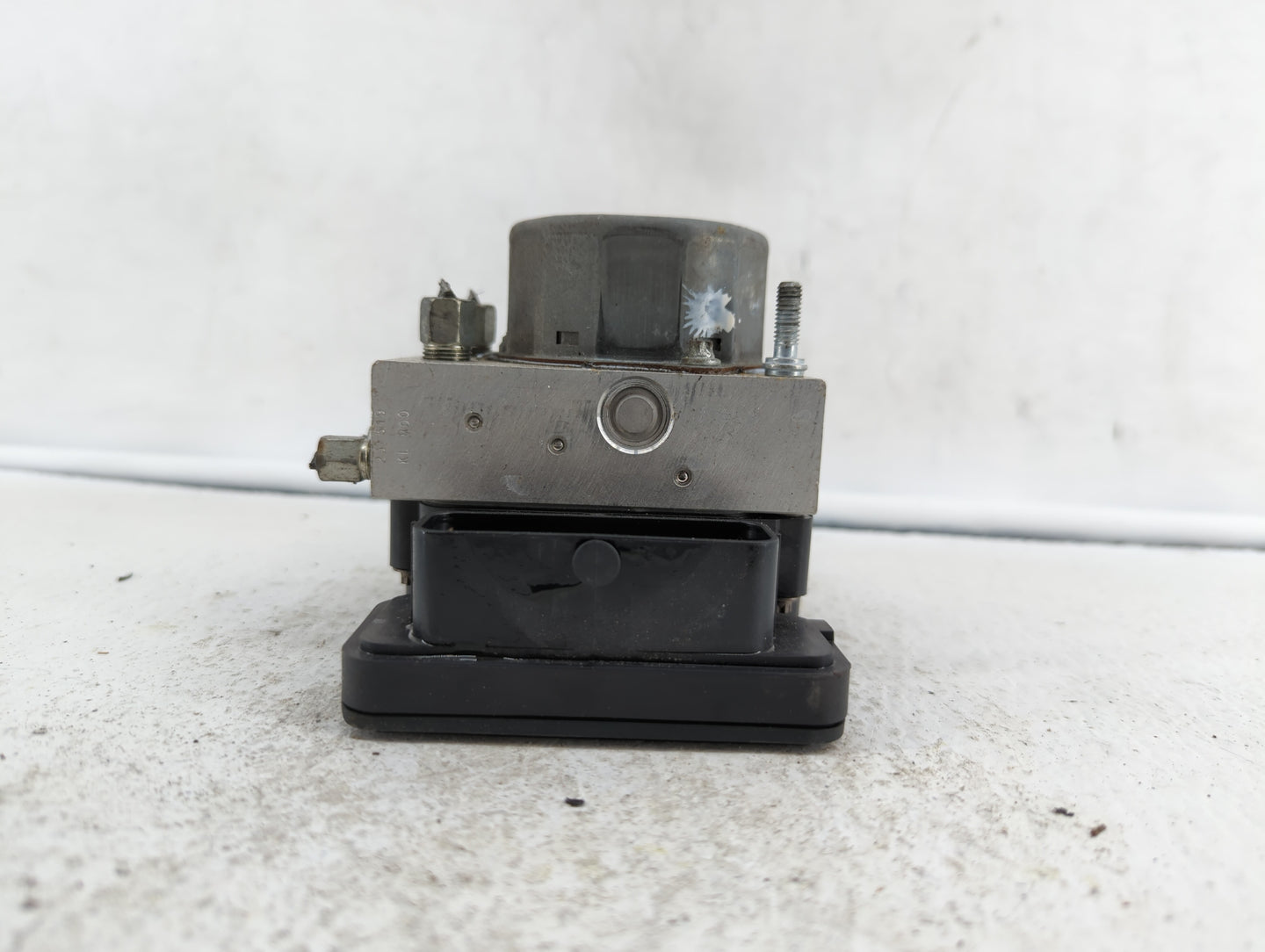 2015-2019 Nissan Versa ABS Pump Control Module Replacement P/N:133800-4540 89541-42320 Fits Fits 2015 2016 2017 2018 2019 OE