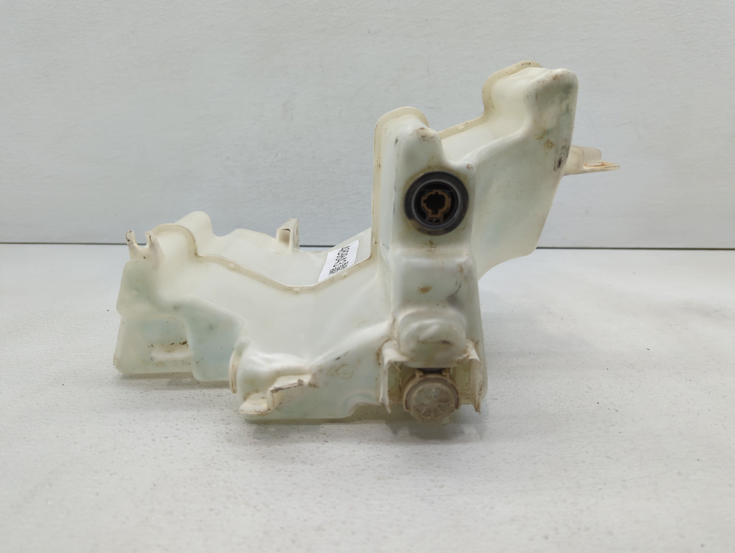 2012-2019 Nissan Versa Windshield Washer Fluid Reservoir Bottle Oem - Oemusedautoparts1.com