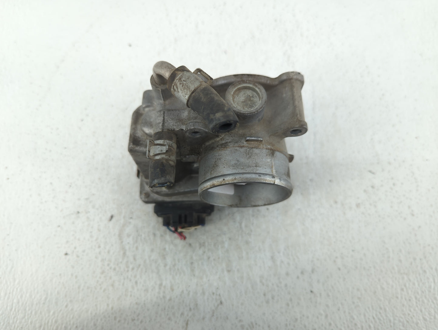 2012-2019 Nissan Versa Throttle Body P/N:3AA50-02 Fits Fits 2012 2013 2014 2015 2016 2017 2018 2019 OEM Used Auto Parts - Oe