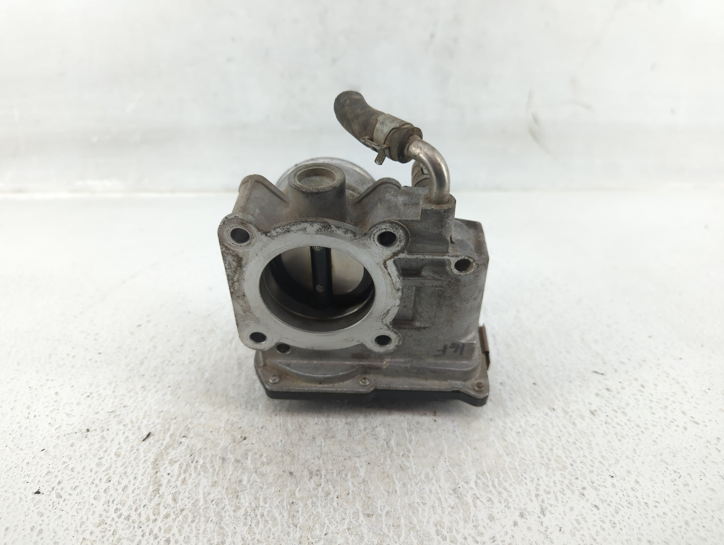 2012-2019 Nissan Versa Throttle Body P/N:3AA50-02 Fits Fits 2012 2013 2014 2015 2016 2017 2018 2019 OEM Used Auto Parts - Oe