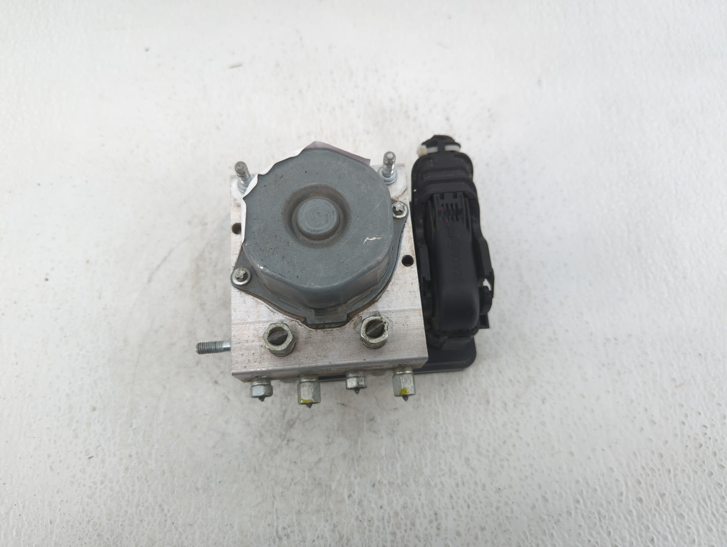 2015-2019 Nissan Versa ABS Pump Control Module Replacement P/N:47660 9KK0A Fits Fits 2015 2016 2017 2018 2019 OEM Used Auto 