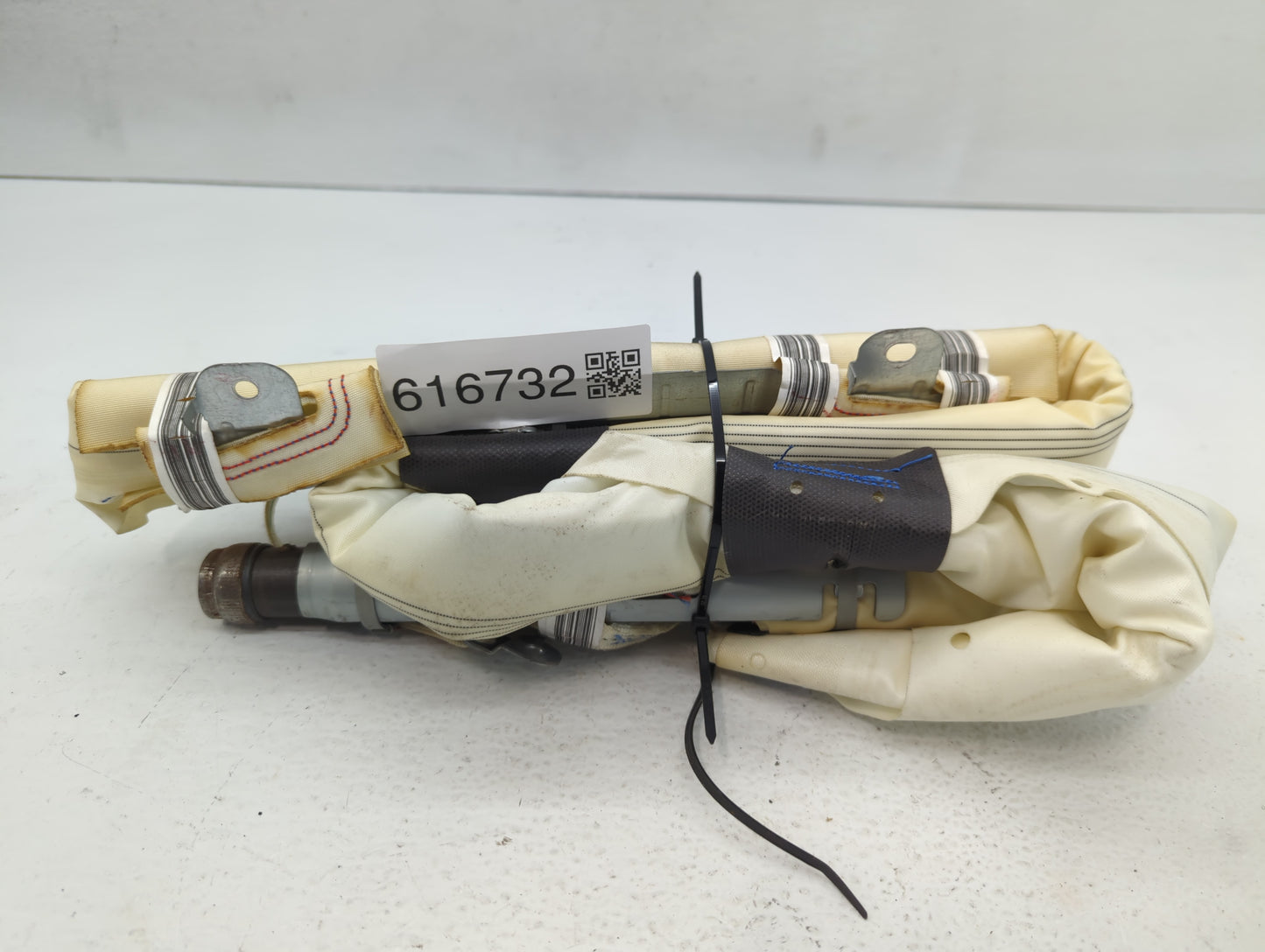 2016-2018 Nissan Versa Air Bag Driver Left Steering Wheel Mounted P/N:NY9KS176060109 Fits Fits 2016 2017 2018 OEM Used Auto 