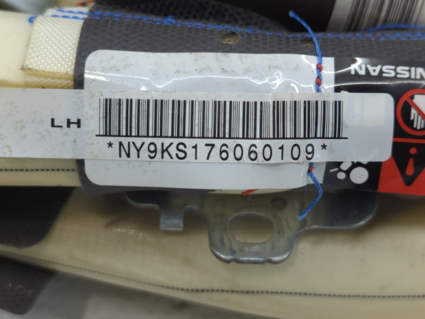2016-2018 Nissan Versa Air Bag Driver Left Steering Wheel Mounted P/N:NY9KS176060109 Fits Fits 2016 2017 2018 OEM Used Auto 