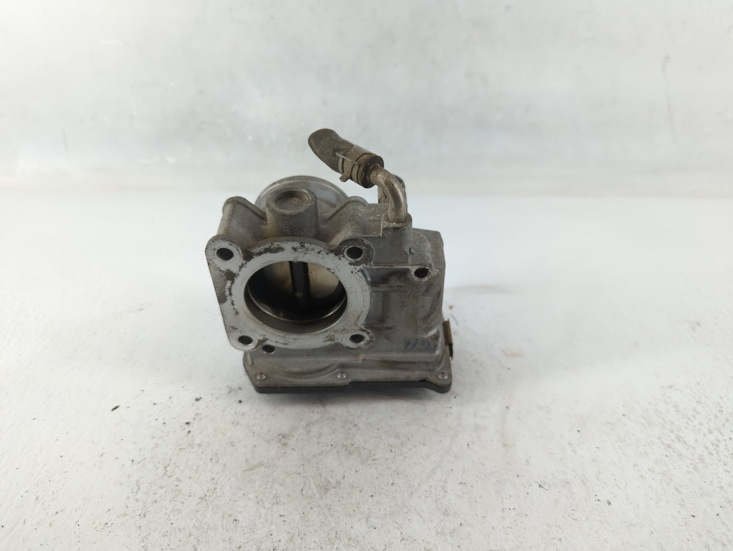 2012-2019 Nissan Versa Throttle Body P/N:3AA50-02 F Fits Fits 2012 2013 2014 2015 2016 2017 2018 2019 OEM Used Auto Parts - 