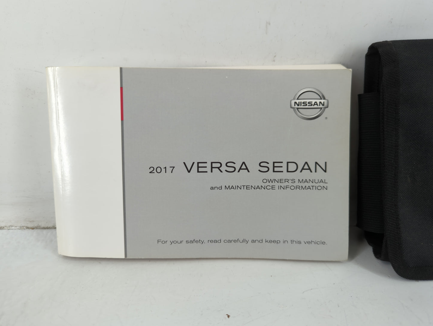 2017 Nissan Versa Owners Manual Book Guide P/N:OM17EM ON17U1 OEM Used Auto Parts - Oemusedautoparts1.com