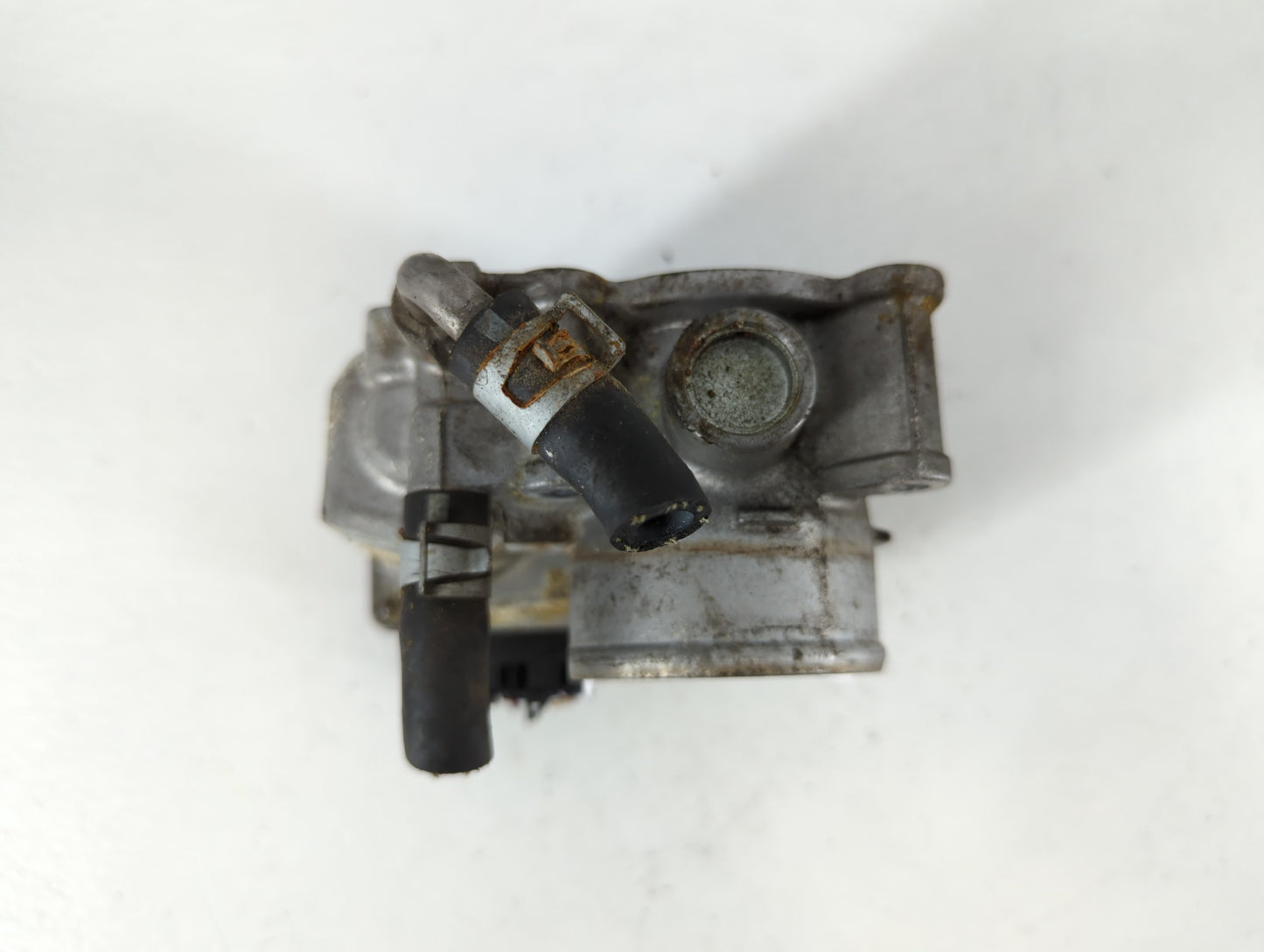 2012-2019 Nissan Versa Throttle Body P/N:3AA50-02 F Fits Fits 2012 2013 2014 2015 2016 2017 2018 2019 OEM Used Auto Parts - 