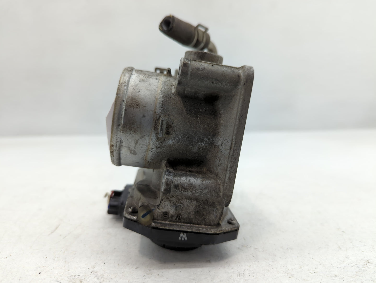 2012-2019 Nissan Versa Throttle Body P/N:3AA50-02 F Fits Fits 2012 2013 2014 2015 2016 2017 2018 2019 OEM Used Auto Parts - 