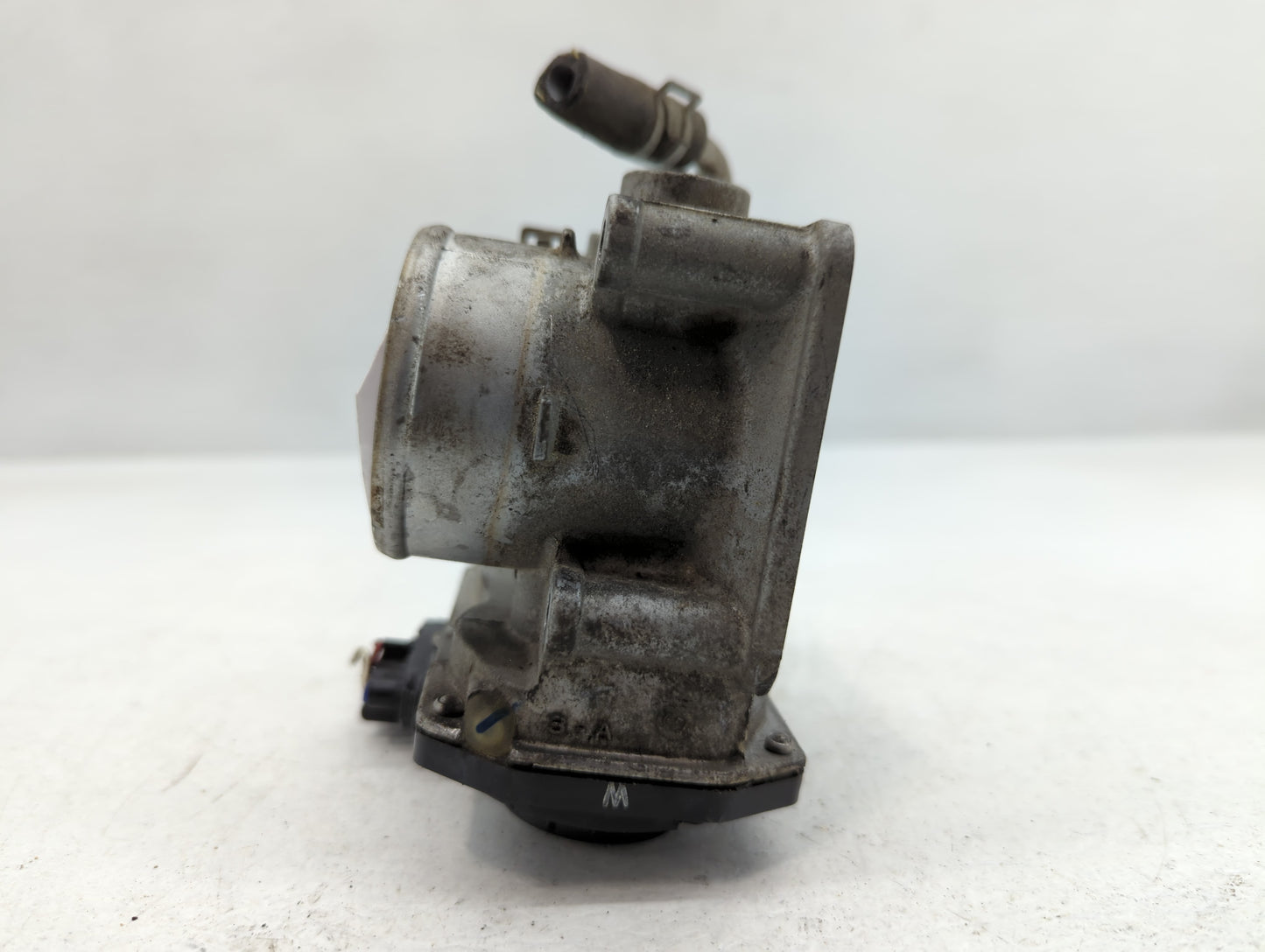 2012-2019 Nissan Versa Throttle Body P/N:3AA50-02 F Fits Fits 2012 2013 2014 2015 2016 2017 2018 2019 OEM Used Auto Parts - 