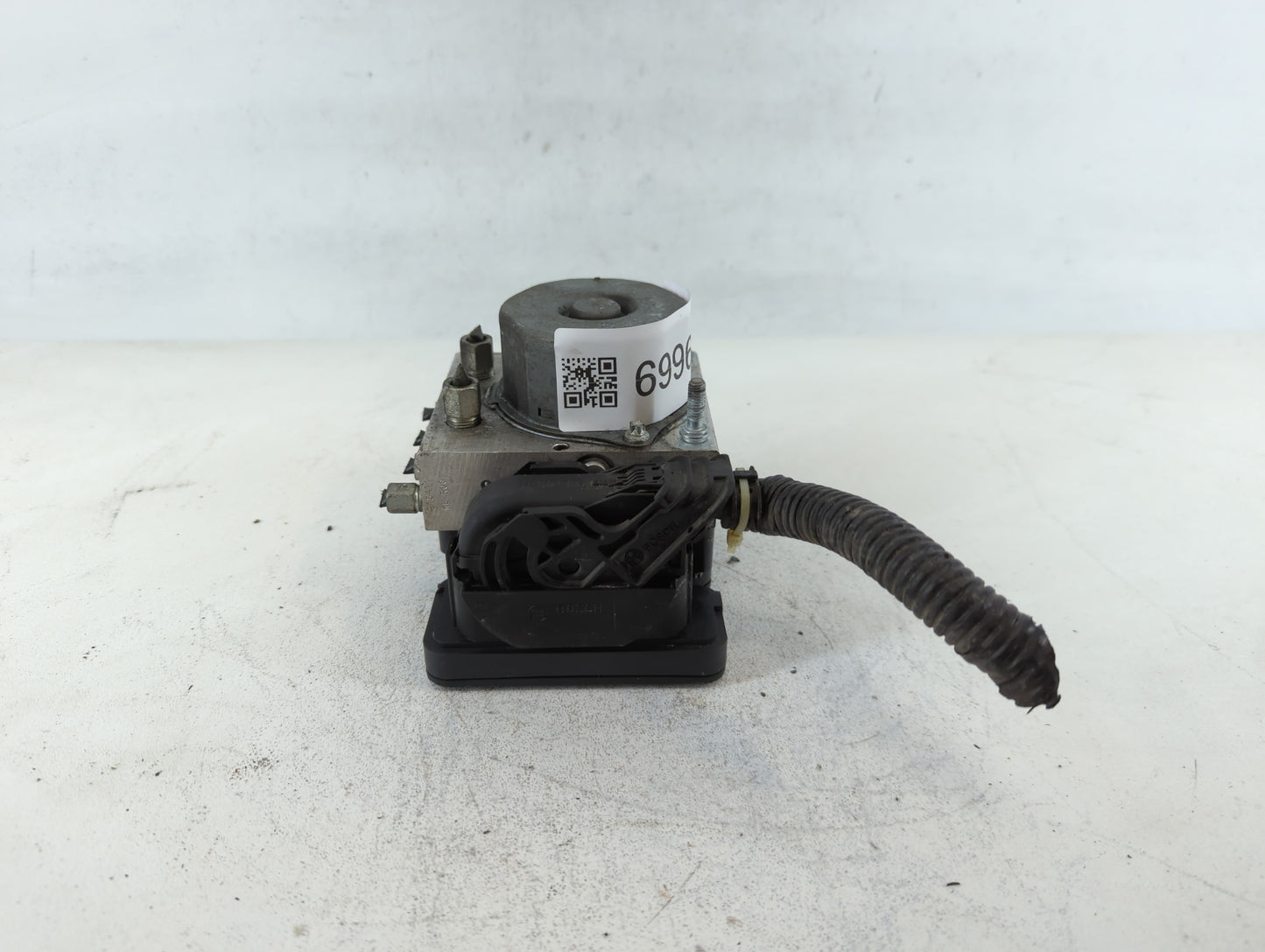 2015-2019 Nissan Versa ABS Pump Control Module Replacement P/N:47660 9KK0A Fits Fits 2015 2016 2017 2018 2019 OEM Used Auto 