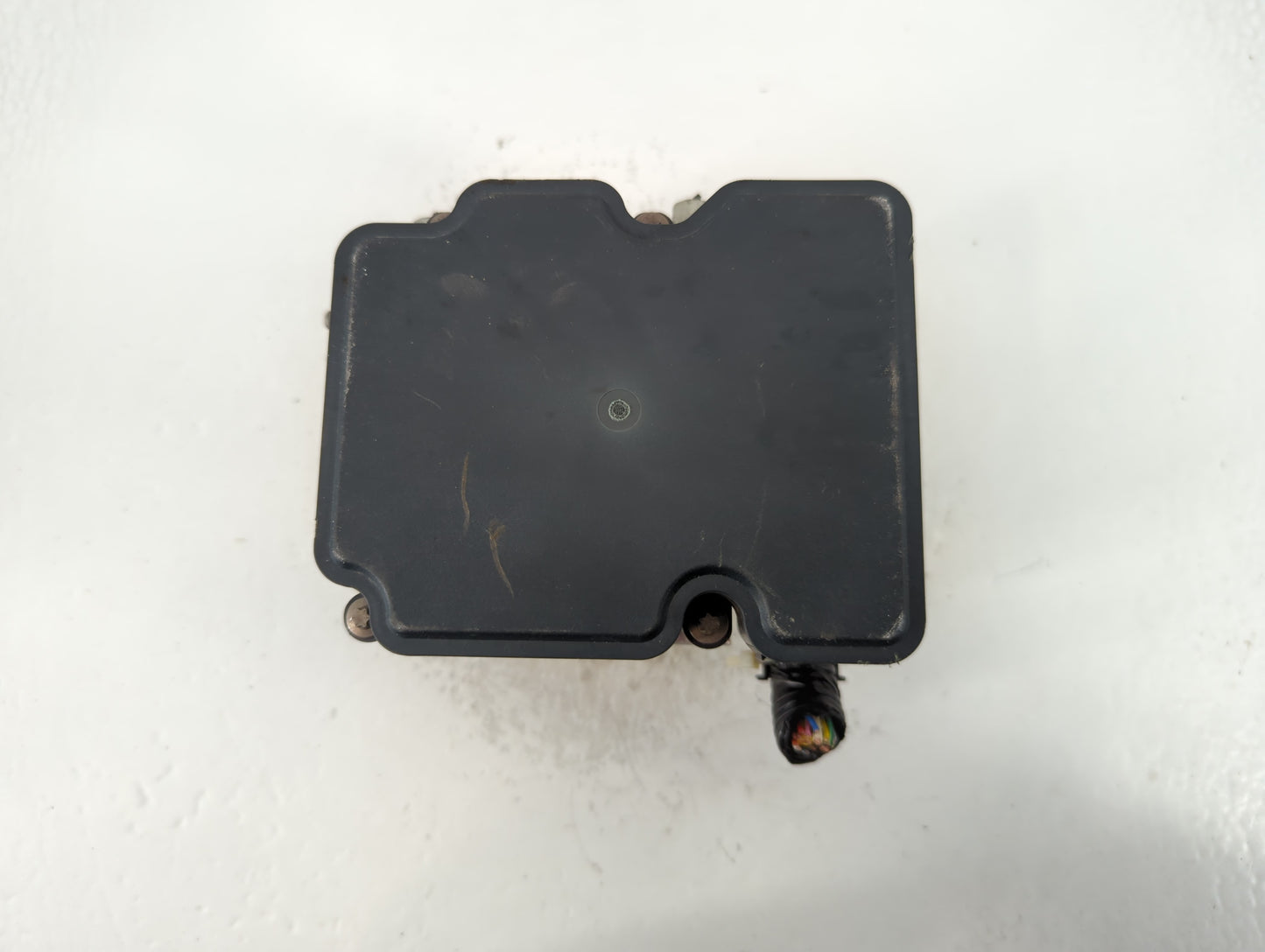 2015-2019 Nissan Versa ABS Pump Control Module Replacement P/N:47660 9KK0A Fits Fits 2015 2016 2017 2018 2019 OEM Used Auto 