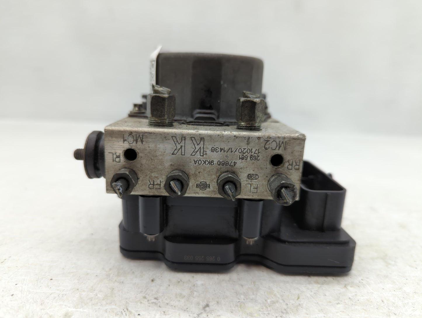 2015-2019 Nissan Versa ABS Pump Control Module Replacement P/N:47660 9KK0A Fits Fits 2015 2016 2017 2018 2019 OEM Used Auto 