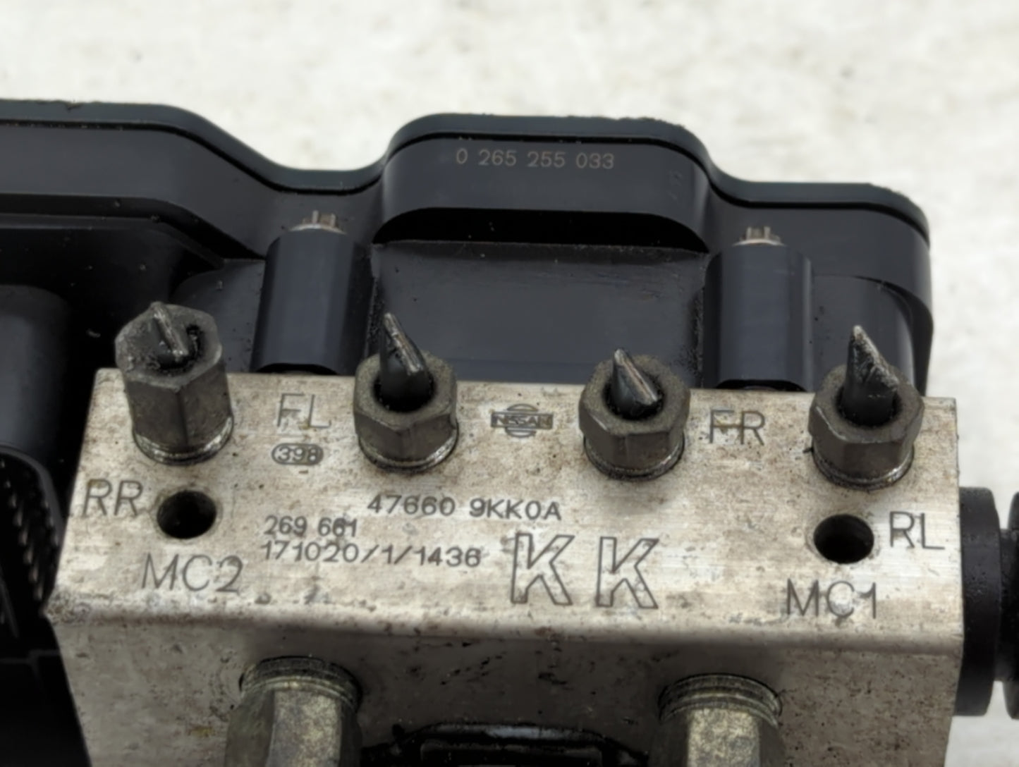 2015-2019 Nissan Versa ABS Pump Control Module Replacement P/N:47660 9KK0A Fits Fits 2015 2016 2017 2018 2019 OEM Used Auto 