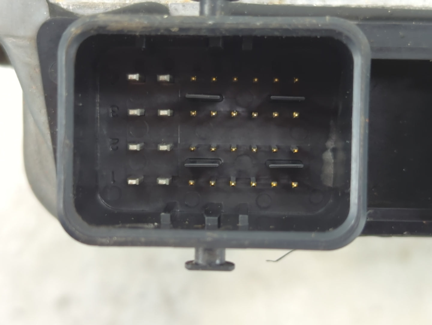 2014-2017 Nissan Versa PCM Engine Control Computer ECU ECM PCU OEM P/N:BEM336-300 MEC910-180 Fits Fits 2014 2015 2016 2017 O