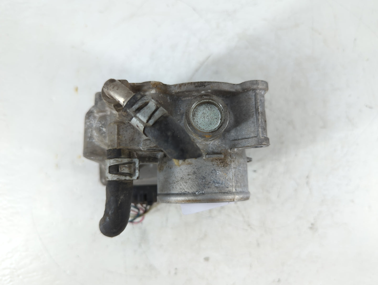 2012-2019 Nissan Versa Throttle Body P/N:3AA50-02 F Fits Fits 2012 2013 2014 2015 2016 2017 2018 2019 OEM Used Auto Parts - 