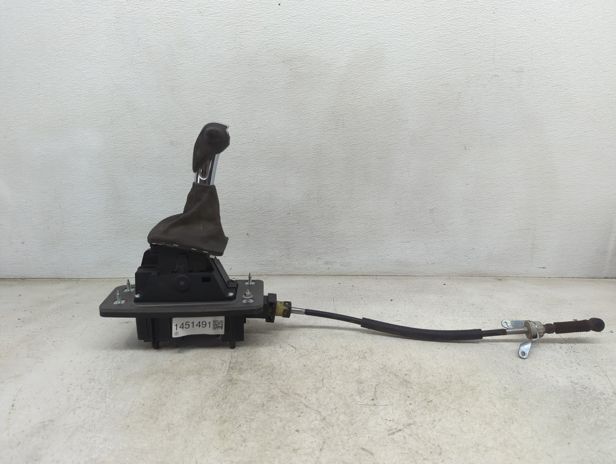 2017 Porsche Macan Floor Console Assembly Shifter 1451491 - Oemusedautoparts1.com