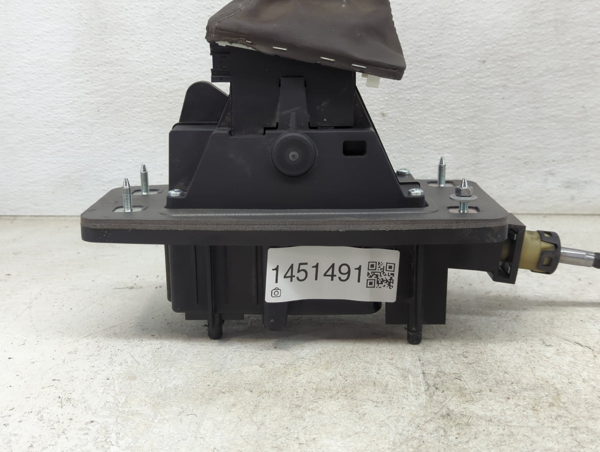 2017 Porsche Macan Floor Console Assembly Shifter 1451491 - Oemusedautoparts1.com