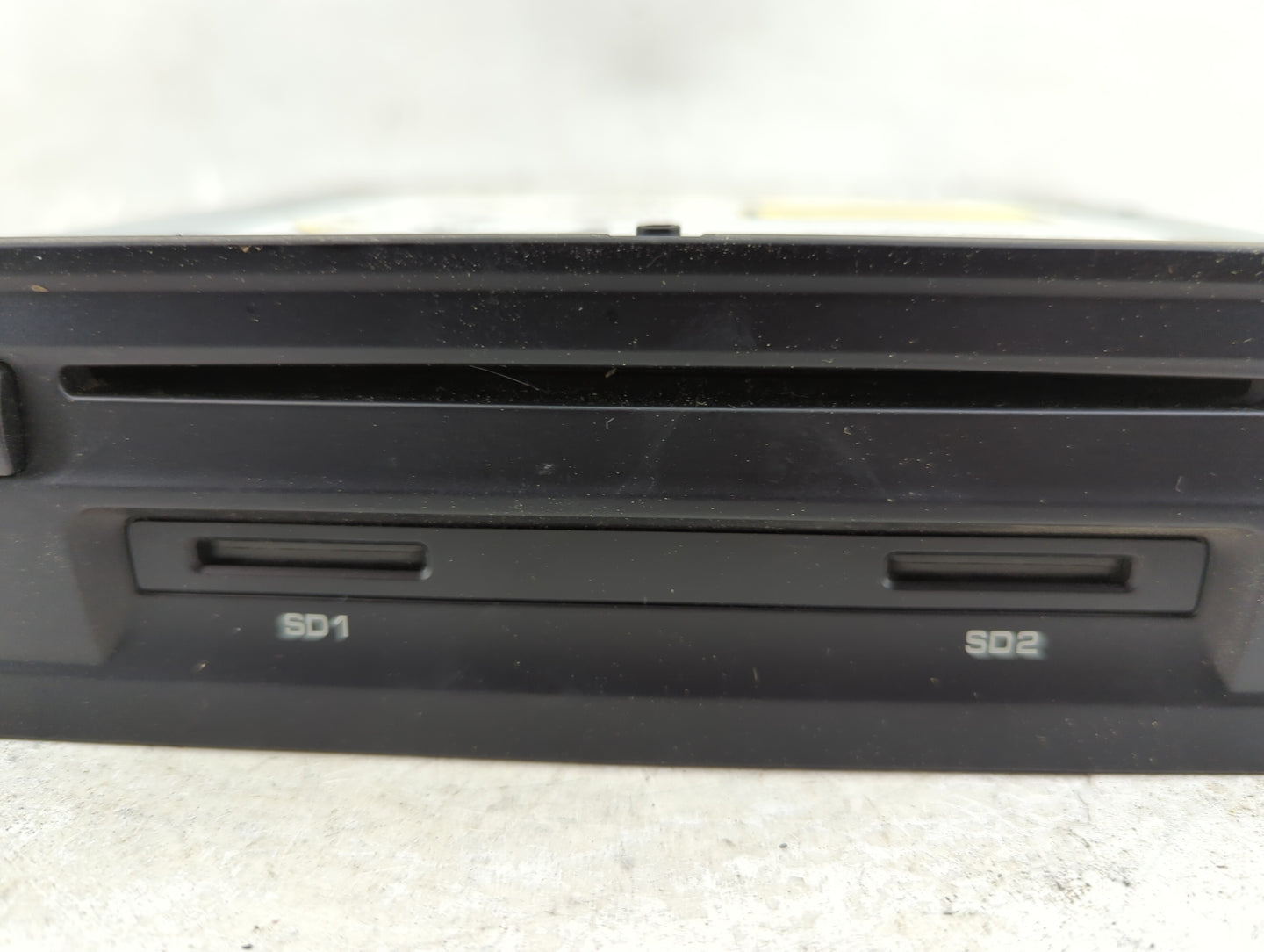 2017-2018 Porsche Macan Radio AM FM Cd Player Receiver Replacement P/N:95B 035 891 E Fits Fits 2017 2018 OEM Used Auto Parts