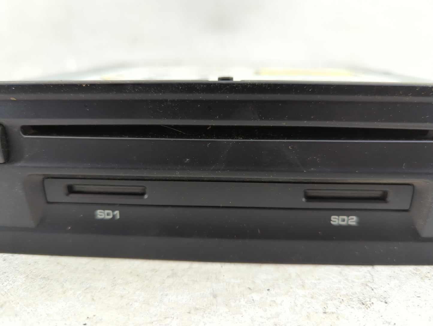 2017-2018 Porsche Macan Radio AM FM Cd Player Receiver Replacement P/N:95B 035 891 E Fits Fits 2017 2018 OEM Used Auto Parts