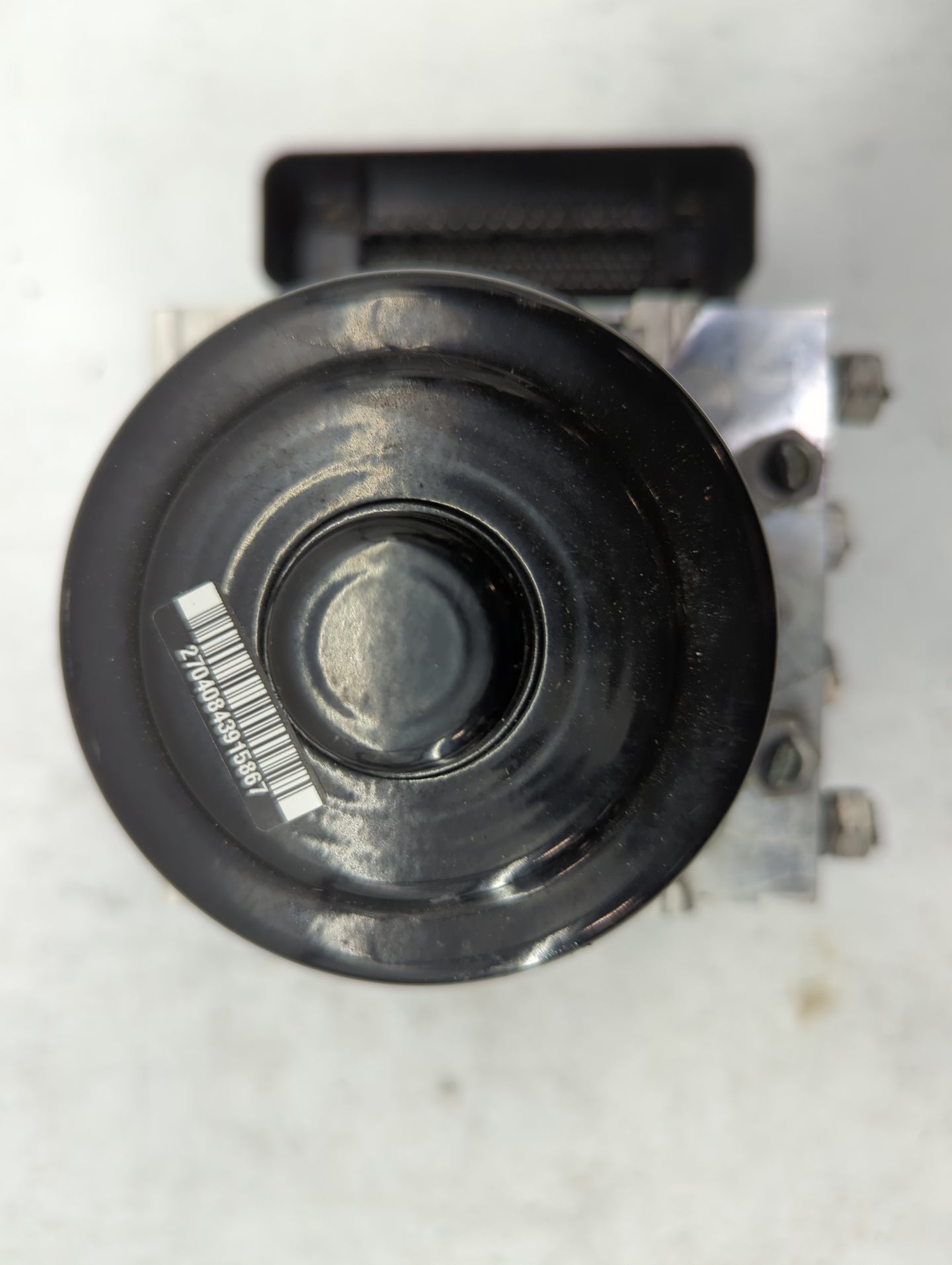 2017 Porsche Macan ABS Pump Control Module Replacement P/N:95B 907 379 K Fits OEM Used Auto Parts - Oemusedautoparts1.com