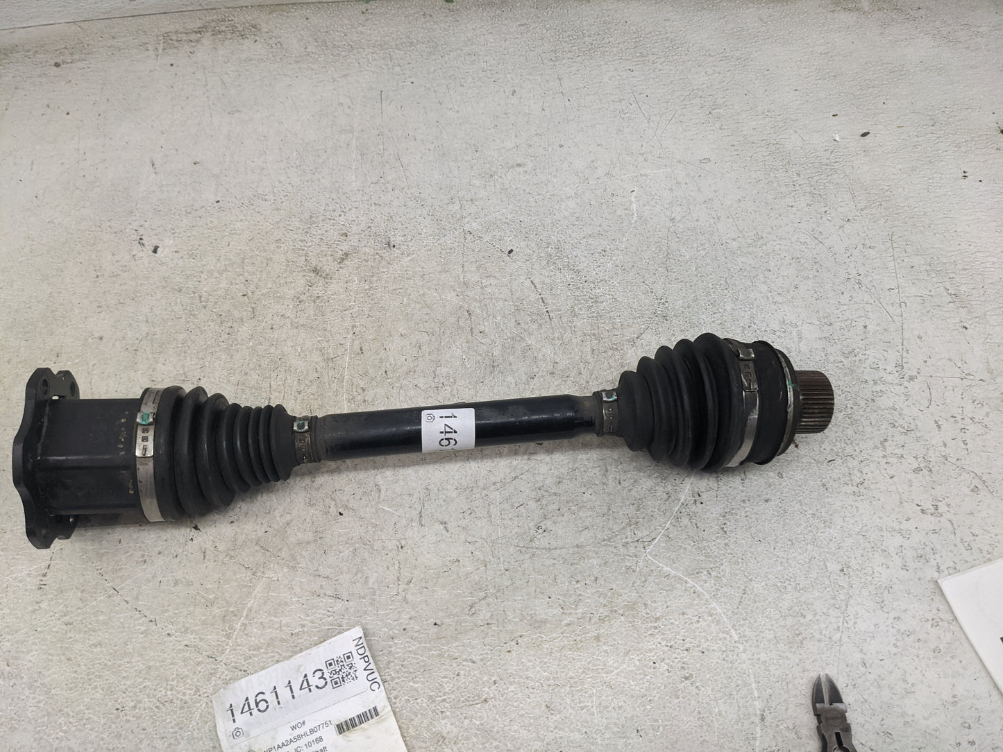 2017-2018 Porsche Macan Axle Shaft Front Driver Cv C/v - Oemusedautoparts1.com