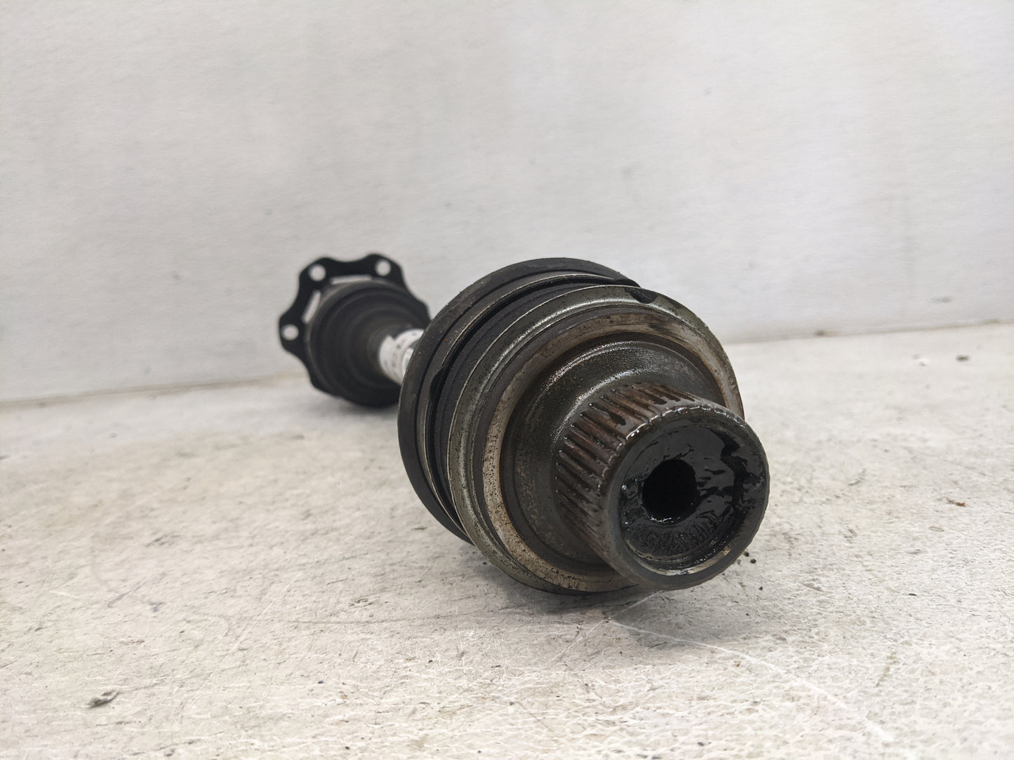 2017-2018 Porsche Macan Axle Shaft Front Driver Cv C/v 1461143 - Oemusedautoparts1.com
