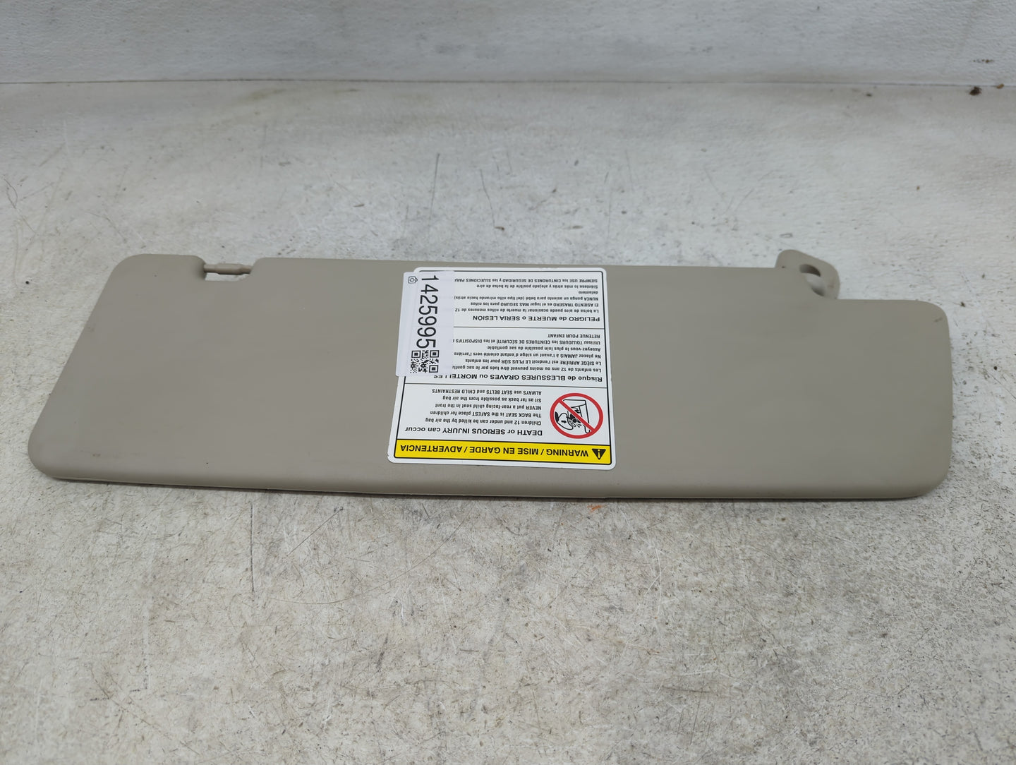 2017 Pro15 Pro15 Sun Visor Shade Replacement Driver Left Mirror Fits OEM Used Auto Parts - Oemusedautoparts1.com
