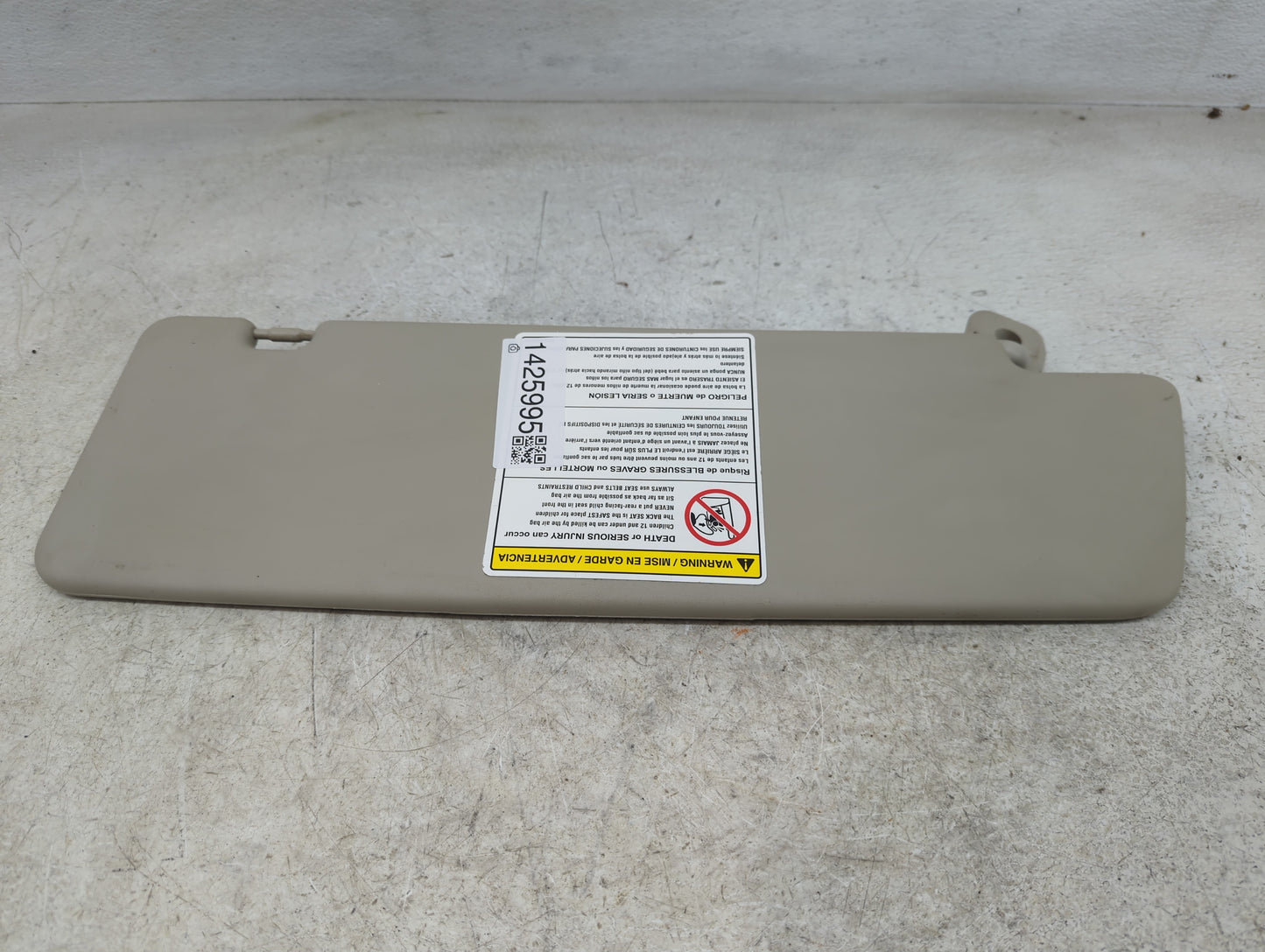 2017 Pro15 Pro15 Sun Visor Shade Replacement Driver Left Mirror Fits OEM Used Auto Parts - Oemusedautoparts1.com