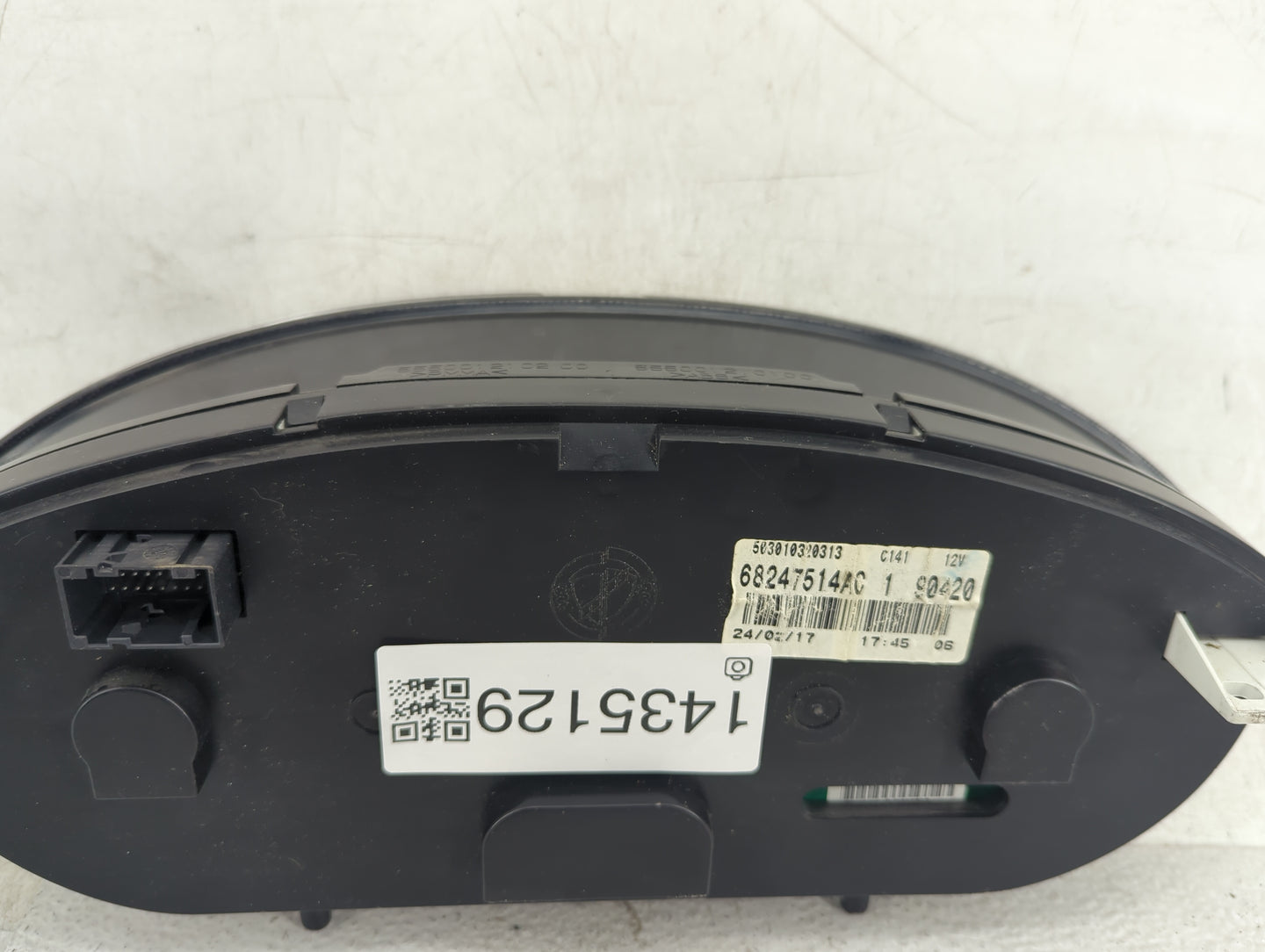 2017 Promaster Promaster Instrument Cluster Speedometer Gauges P/N:68247514AC Fits Fits 2014 2015 2016 2018 2019 2020 OEM Us