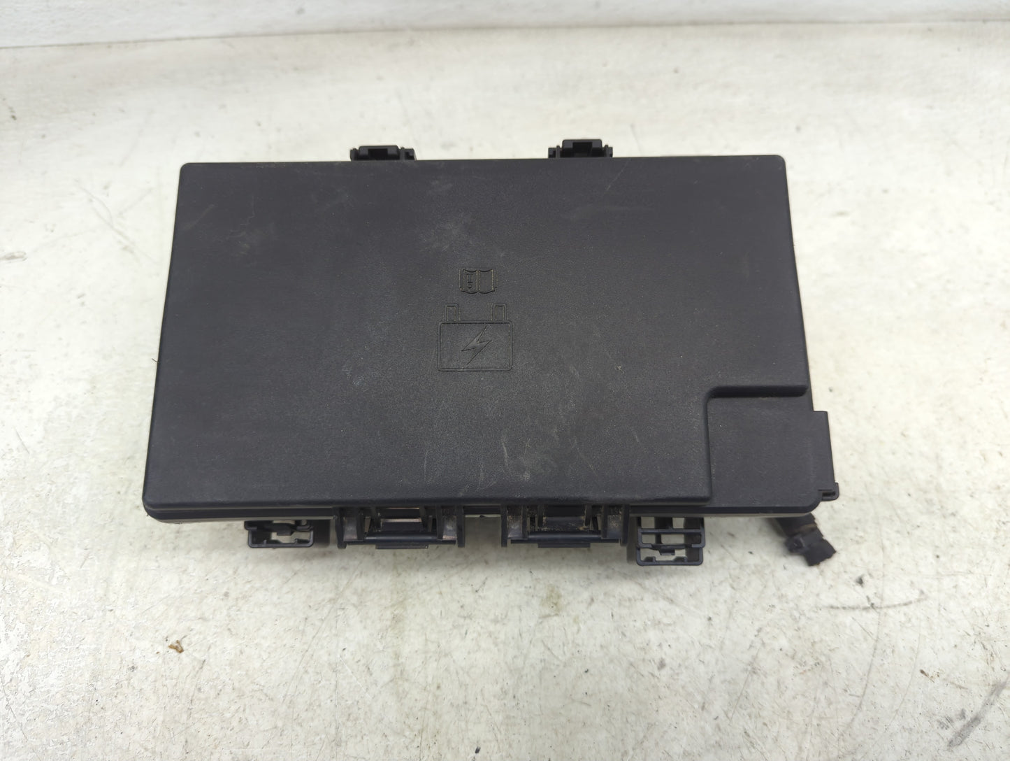 2017 Ram 1500 Fusebox Fuse Box Panel Relay Module P/N:P68322371AB 04692143AA Fits OEM Used Auto Parts - Oemusedautoparts1.co