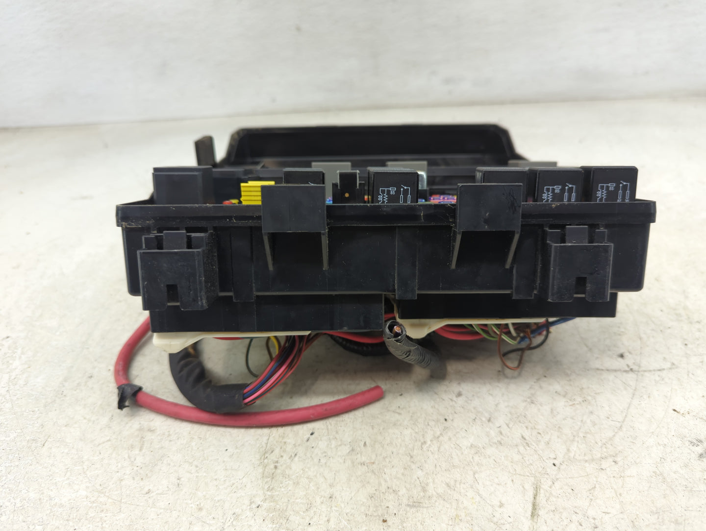 2017 Ram 1500 Fusebox Fuse Box Panel Relay Module P/N:P68322371AB 04692143AA Fits OEM Used Auto Parts - Oemusedautoparts1.co