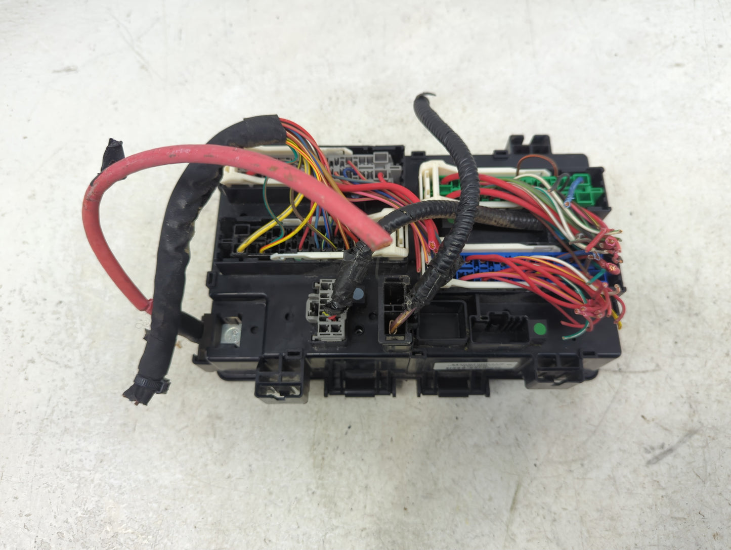 2017 Ram 1500 Fusebox Fuse Box Panel Relay Module P/N:P68322371AB 04692143AA Fits OEM Used Auto Parts - Oemusedautoparts1.co