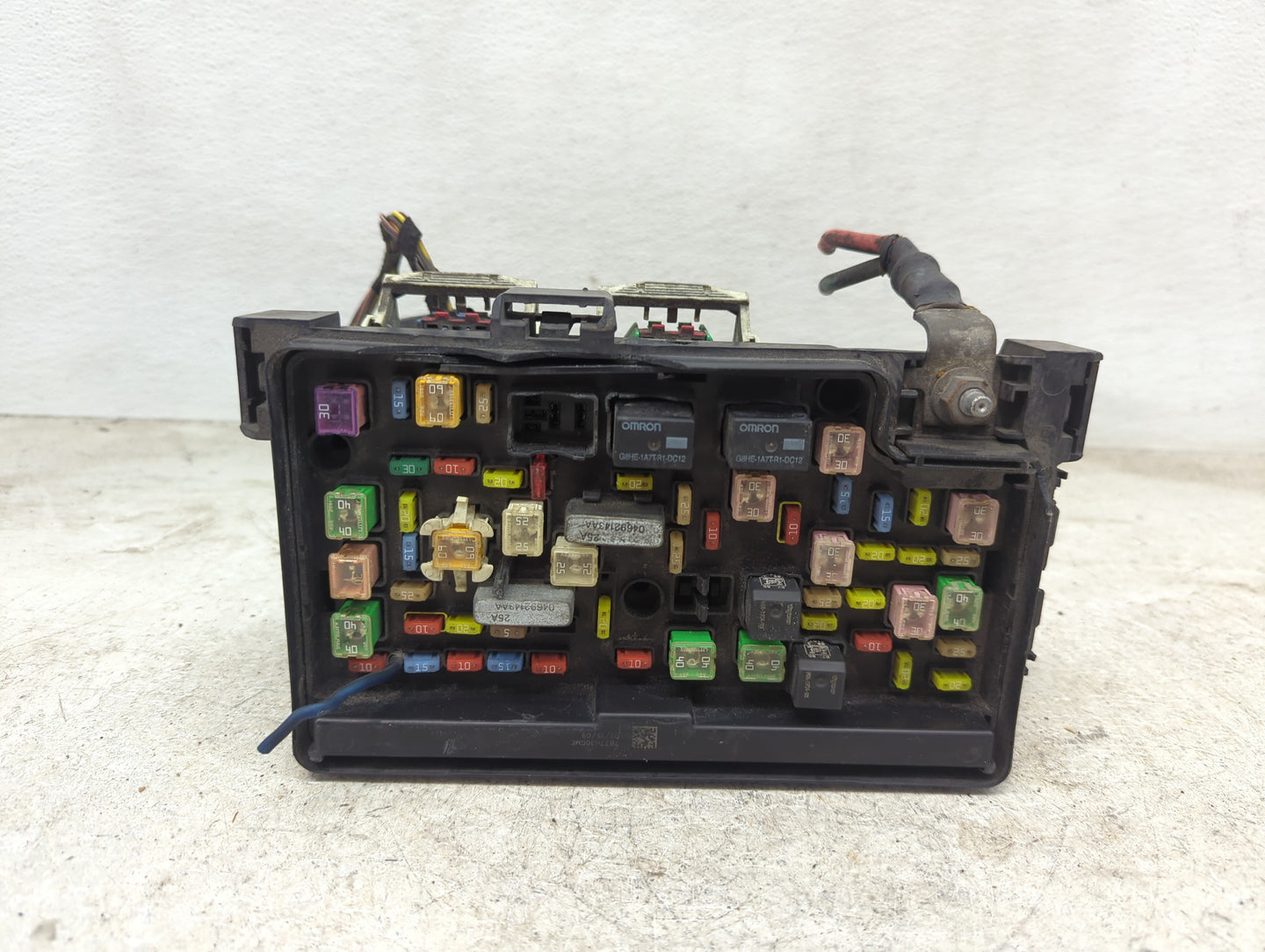 2017 Ram 1500 Fusebox Fuse Box Panel Relay Module P/N:MEG3F01L01 T7BQH258930GMERNXAAO, 04692143AA, 04692149AA Fits OEM Used 