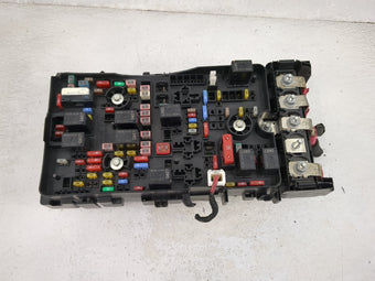 compare product 2017 Ram 1500 Fusebox Fuse Box Panel Relay Module P/N:P68441137AB 04692143AA, 8356-5509 Fits OEM Used Auto Parts