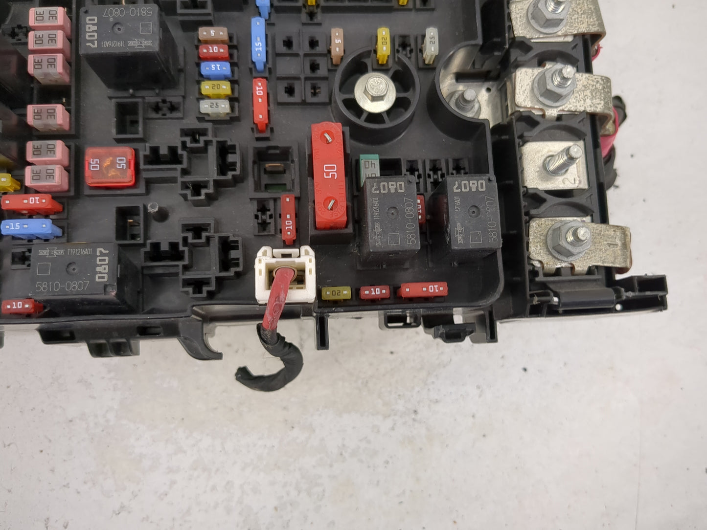 2017 Ram 1500 Fusebox Fuse Box Panel Relay Module P/N:P68441137AB 04692143AA, 8356-5509 Fits OEM Used Auto Parts - Oemusedau