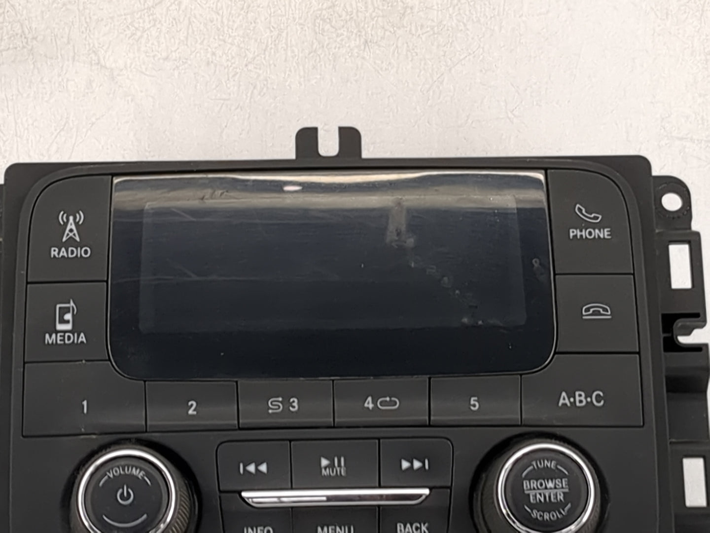 2017-2020 Ram 1500 Radio AM FM Cd Player Receiver Replacement P/N:68271361AB T0MYD108710111 Fits Fits 2017 2018 2019 2020 OE