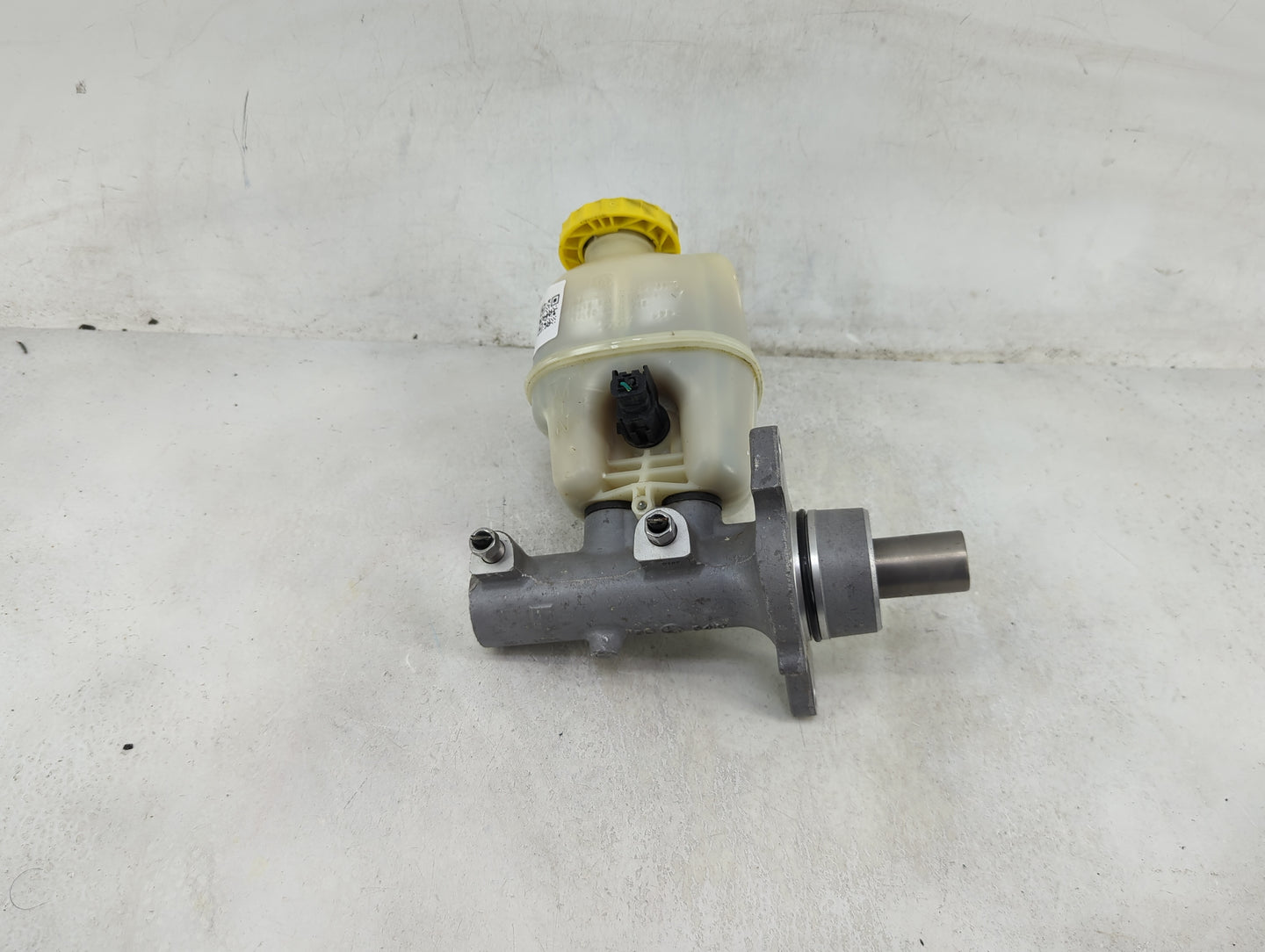 2011-2022 Ram 1500 Brake Master Cylinder 1490341 - Oemusedautoparts1.com