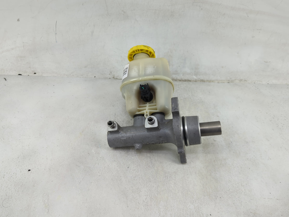 2011-2022 Ram 1500 Brake Master Cylinder 1490341 - Oemusedautoparts1.com