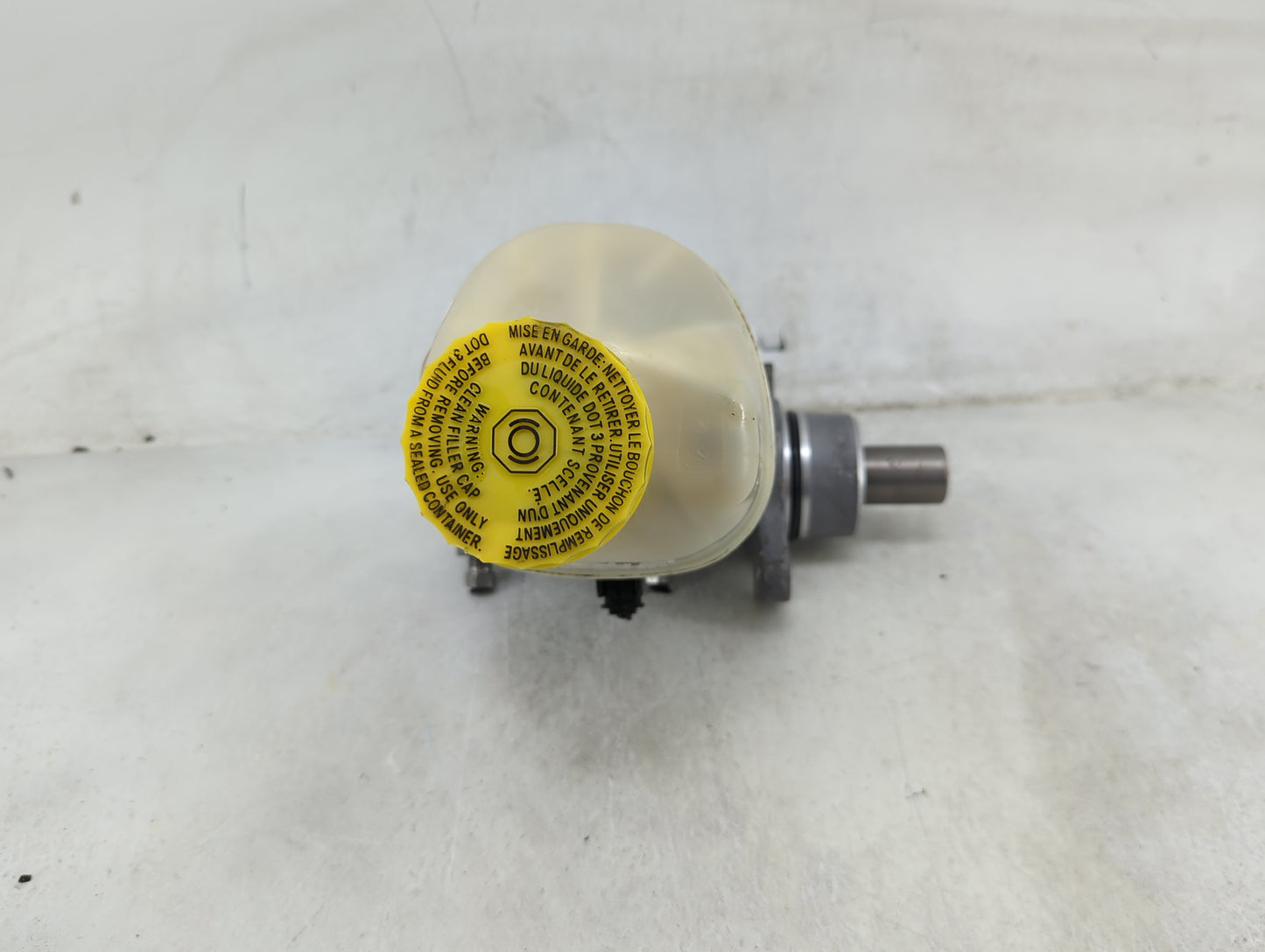 2011-2022 Ram 1500 Brake Master Cylinder 1490341 - Oemusedautoparts1.com