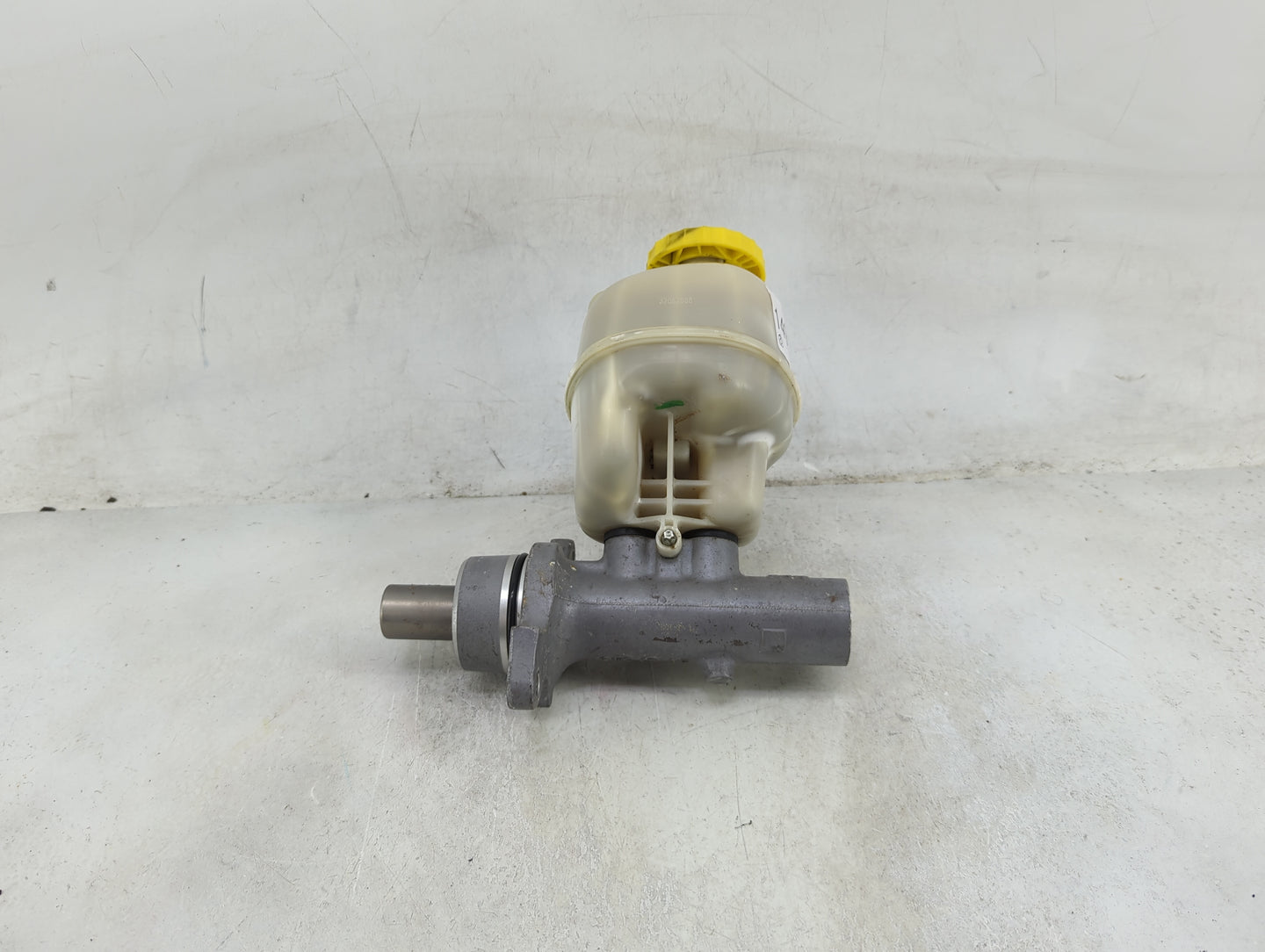2011-2022 Ram 1500 Brake Master Cylinder 1490341 - Oemusedautoparts1.com