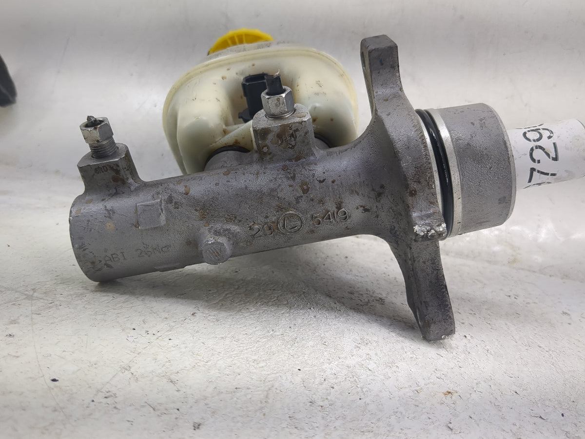 2011-2022 Ram 1500 Brake Master Cylinder 1497290 - Oemusedautoparts1.com