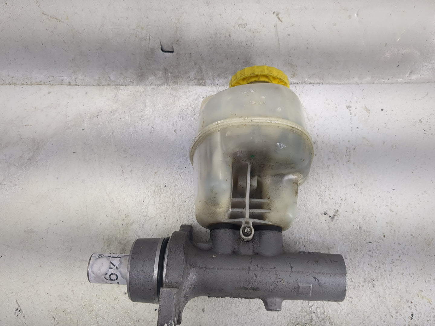 2011-2022 Ram 1500 Brake Master Cylinder 1497290 - Oemusedautoparts1.com