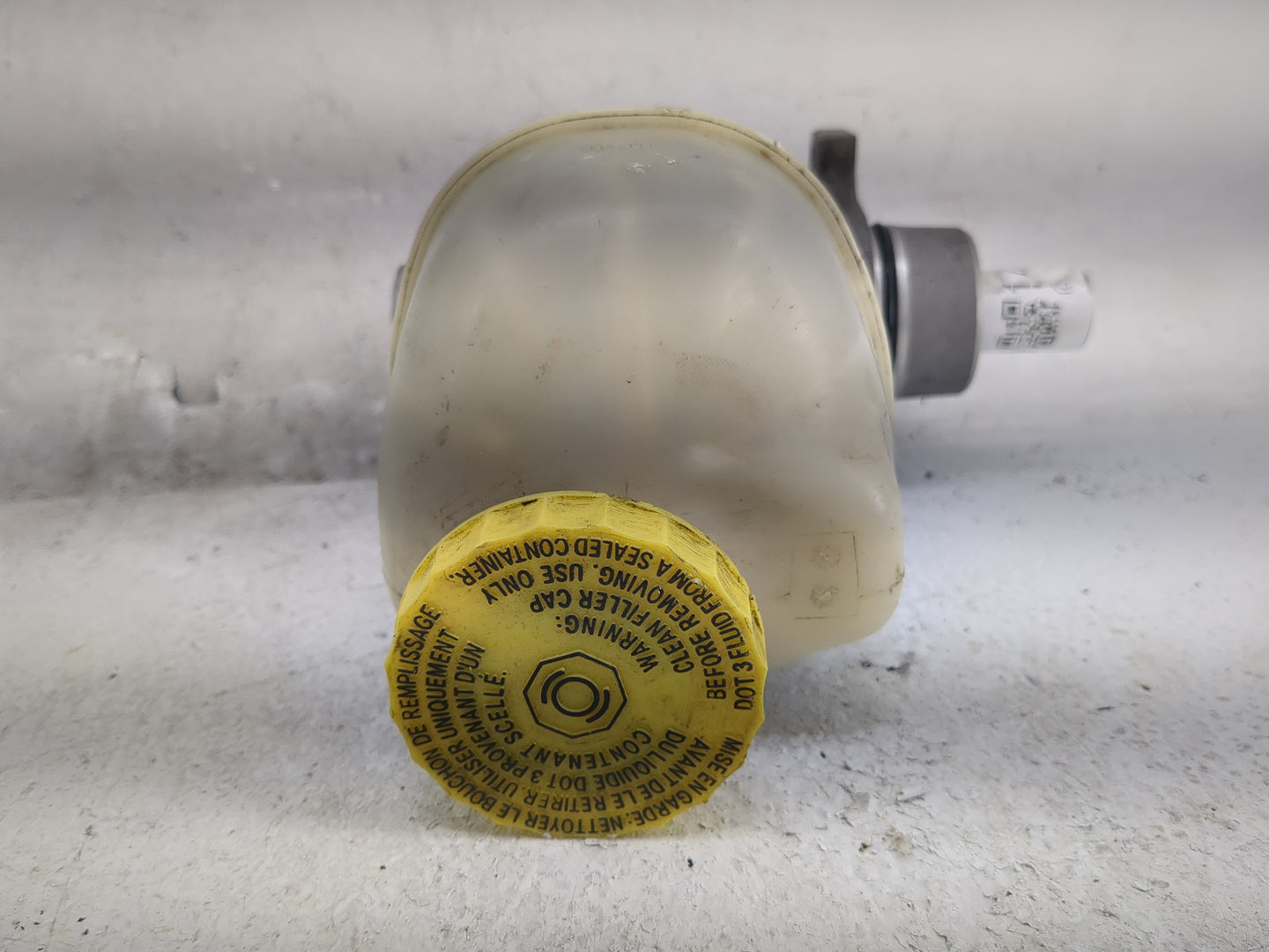 2011-2022 Ram 1500 Brake Master Cylinder 1497290 - Oemusedautoparts1.com