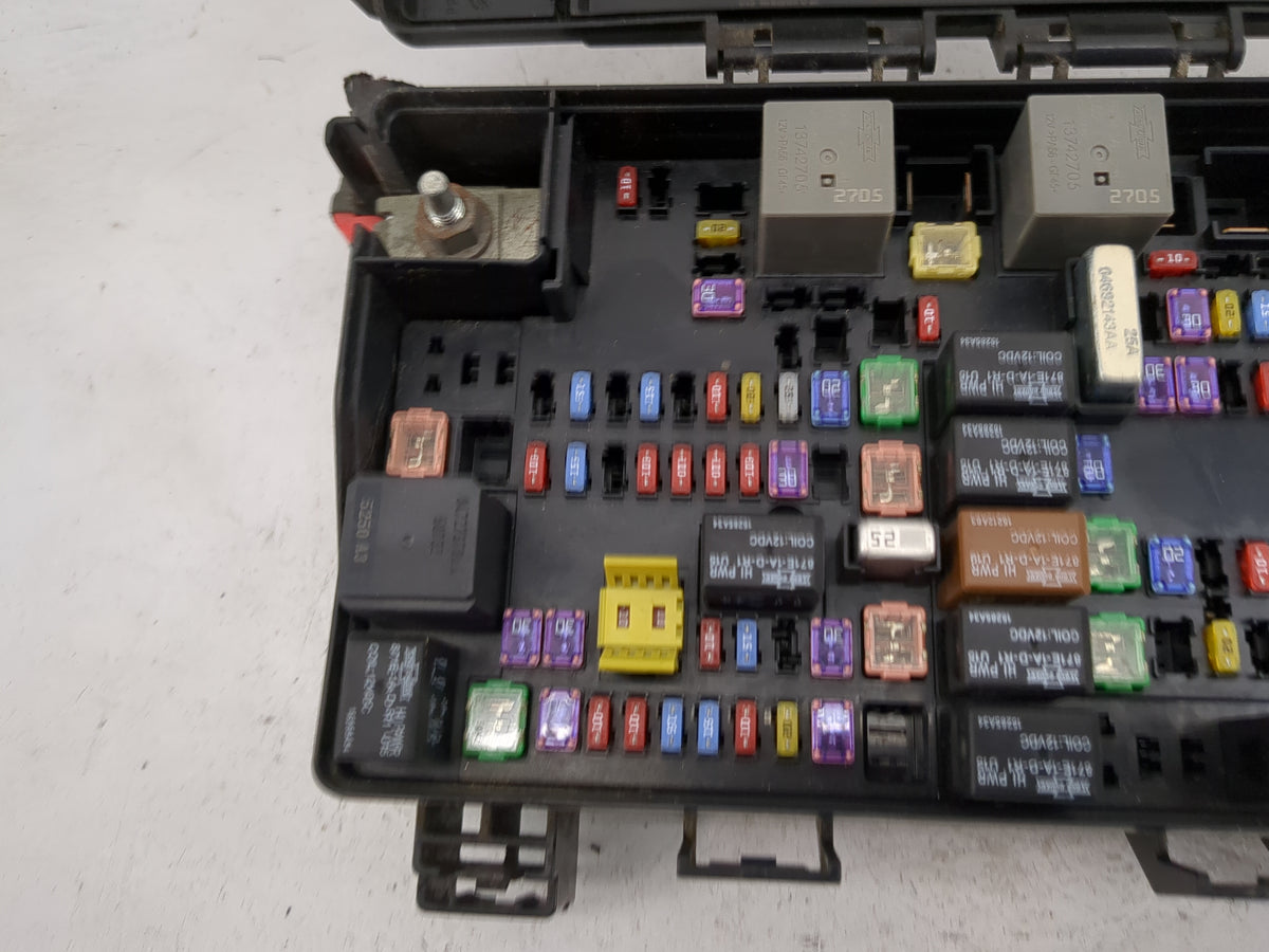 Ram 1500 Fusebox Fuse Box Relay Module Tipm 68242149aa|04692143aa - Oemusedautoparts1.com
