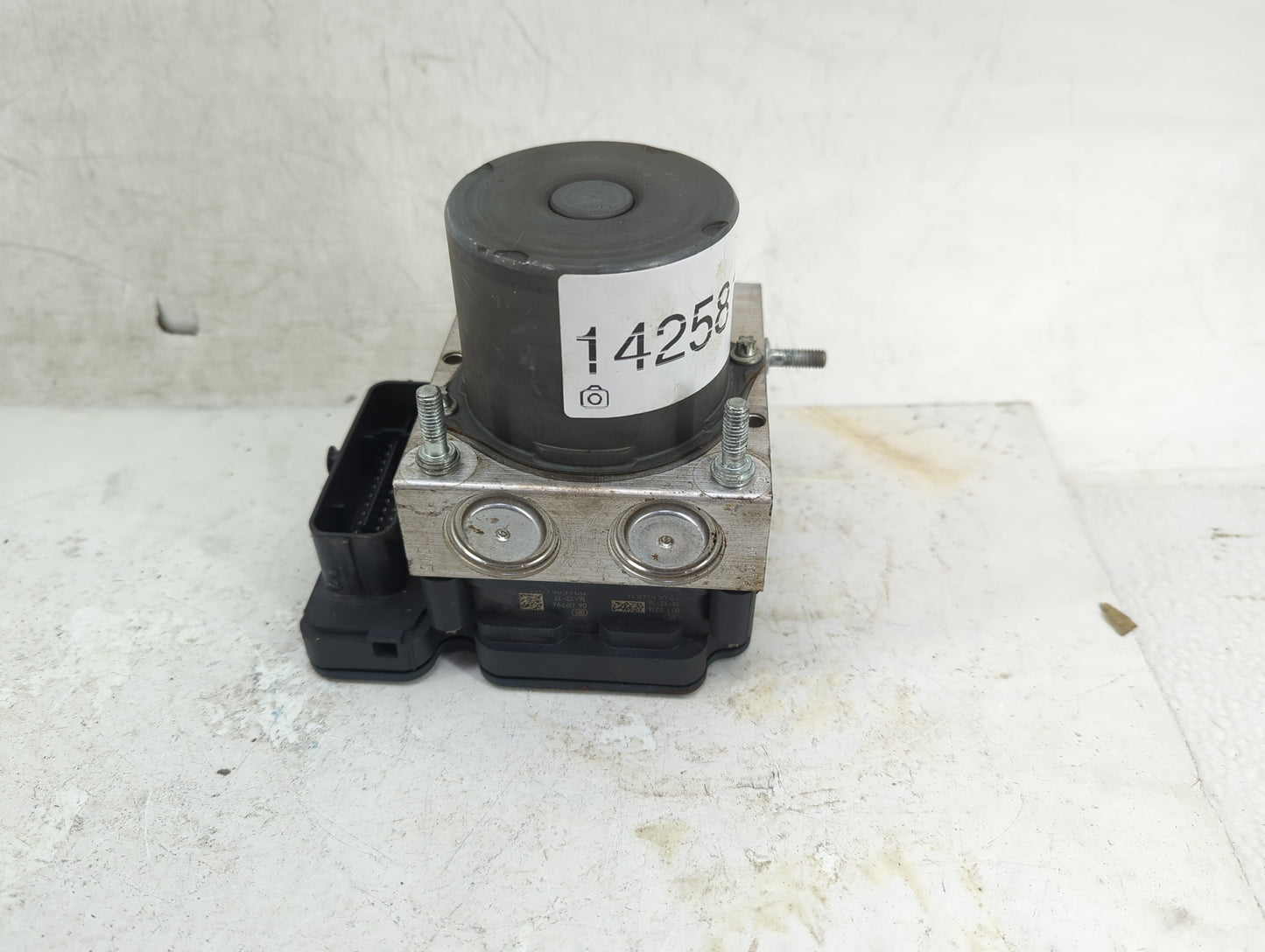 2015-2016 Ram Promaster 2500 ABS Pump Control Module Replacement P/N:P68247675AD Fits Fits 2015 2016 OEM Used Auto Parts - O