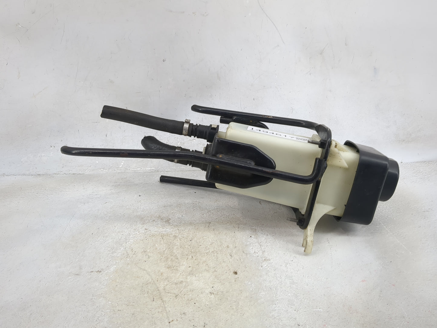 2014 Ram Promaster 2500 Radiator Coolant Overflow Expansion Tank Bottle - Oemusedautoparts1.com