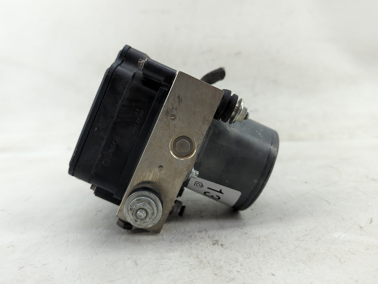 2015-2016 Ram Promaster 3500 ABS Pump Control Module Replacement P/N:00533414930 P68247675AB, P68247675AD Fits Fits 2015 201