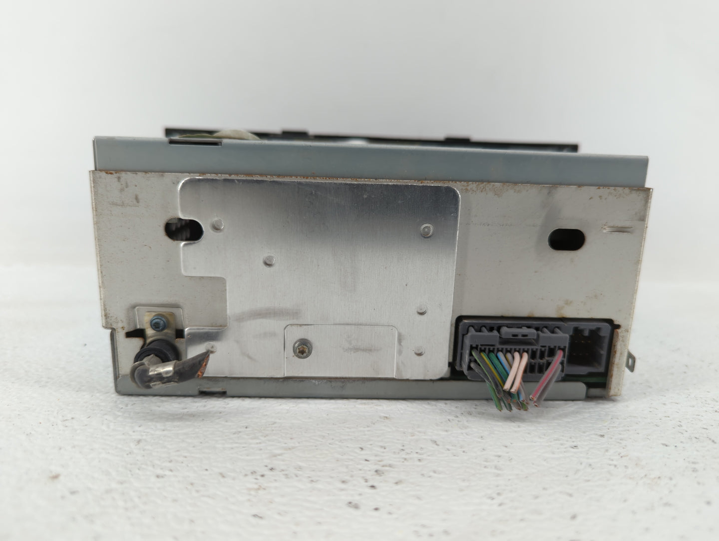 2017 Saturn Vue Radio AM FM Cd Player Receiver Replacement P/N:P05064173AE Fits OEM Used Auto Parts - Oemusedautoparts1.com