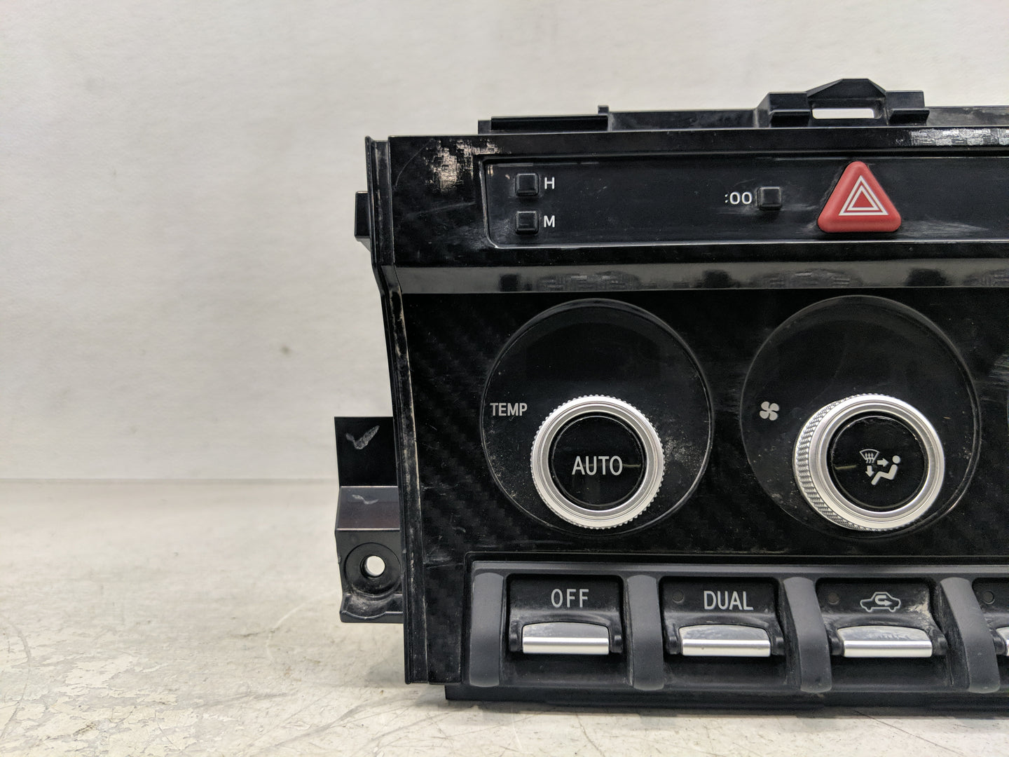2017 Subaru Brz Climate Control Module Temperature AC/Heater Replacement P/N:72311CA110 237000-7741 Fits OEM Used Auto Parts